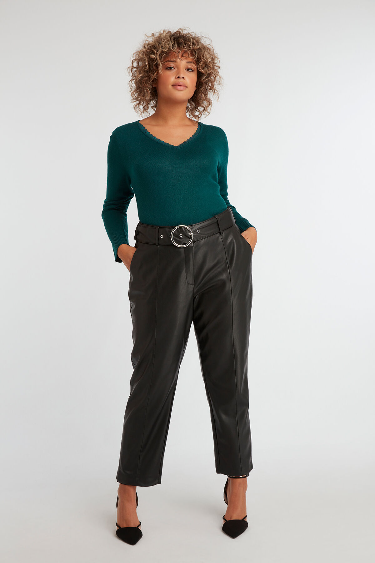 Sweatshirt mit Spitze image number 4