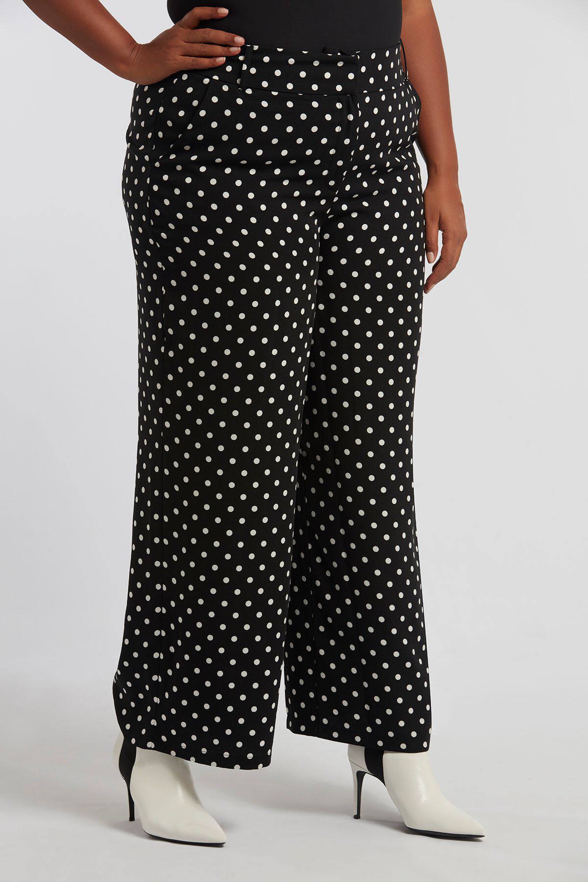 Palazzo-Hose mit Tupfen image number 4