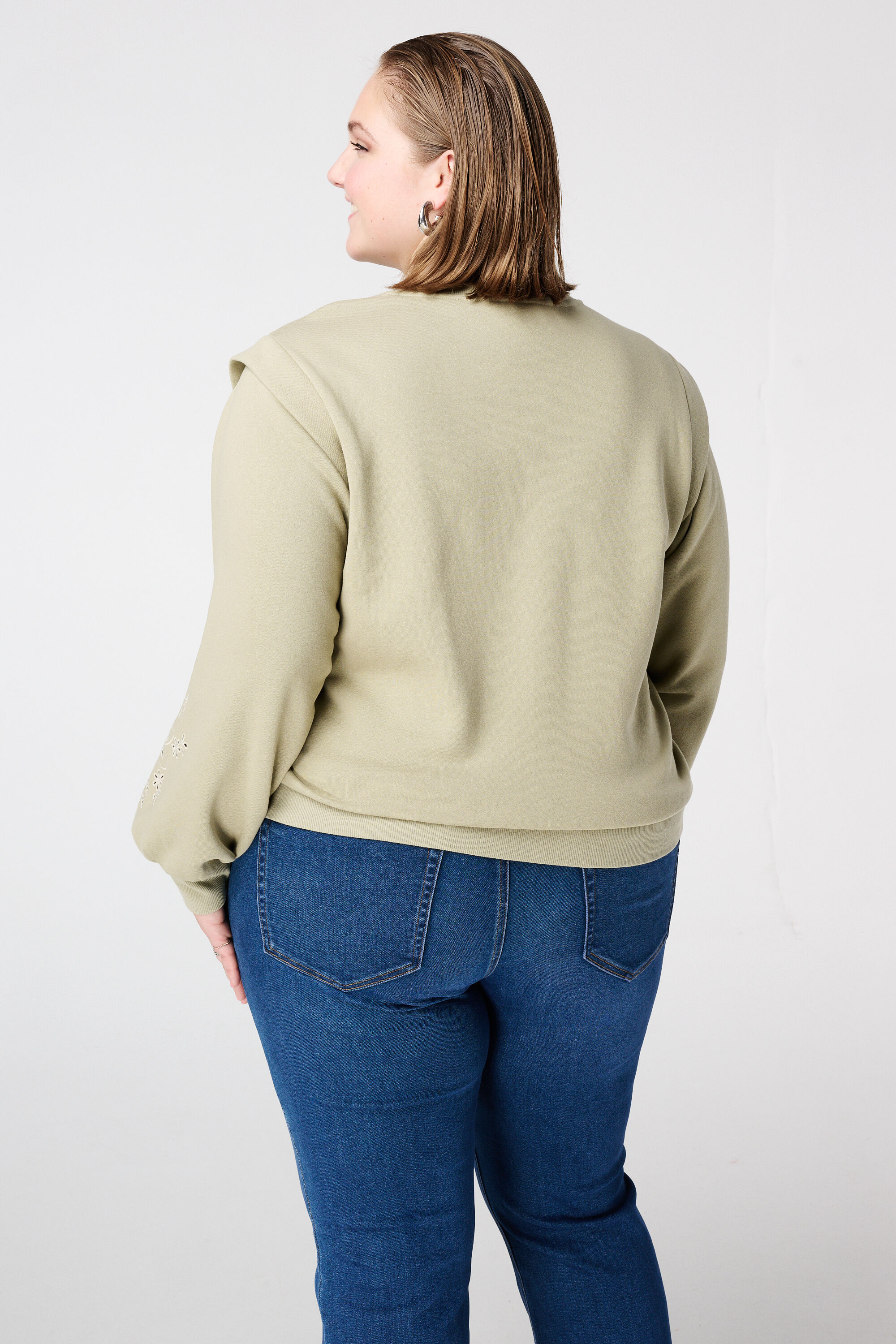 Sweatshirt mit durchbrochener Stickerei image number 3