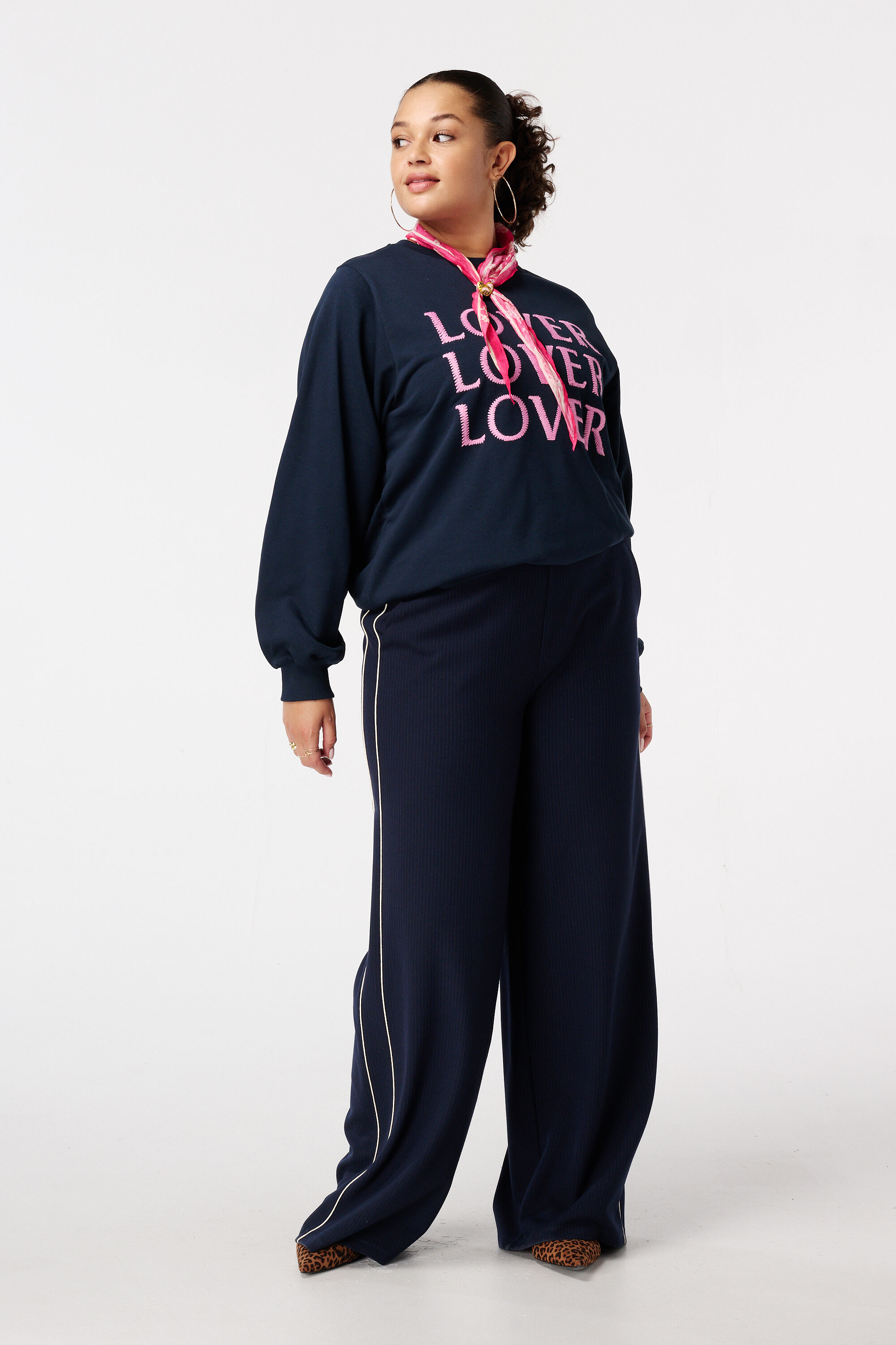 Sweatshirt mit Aufdruck image number 5