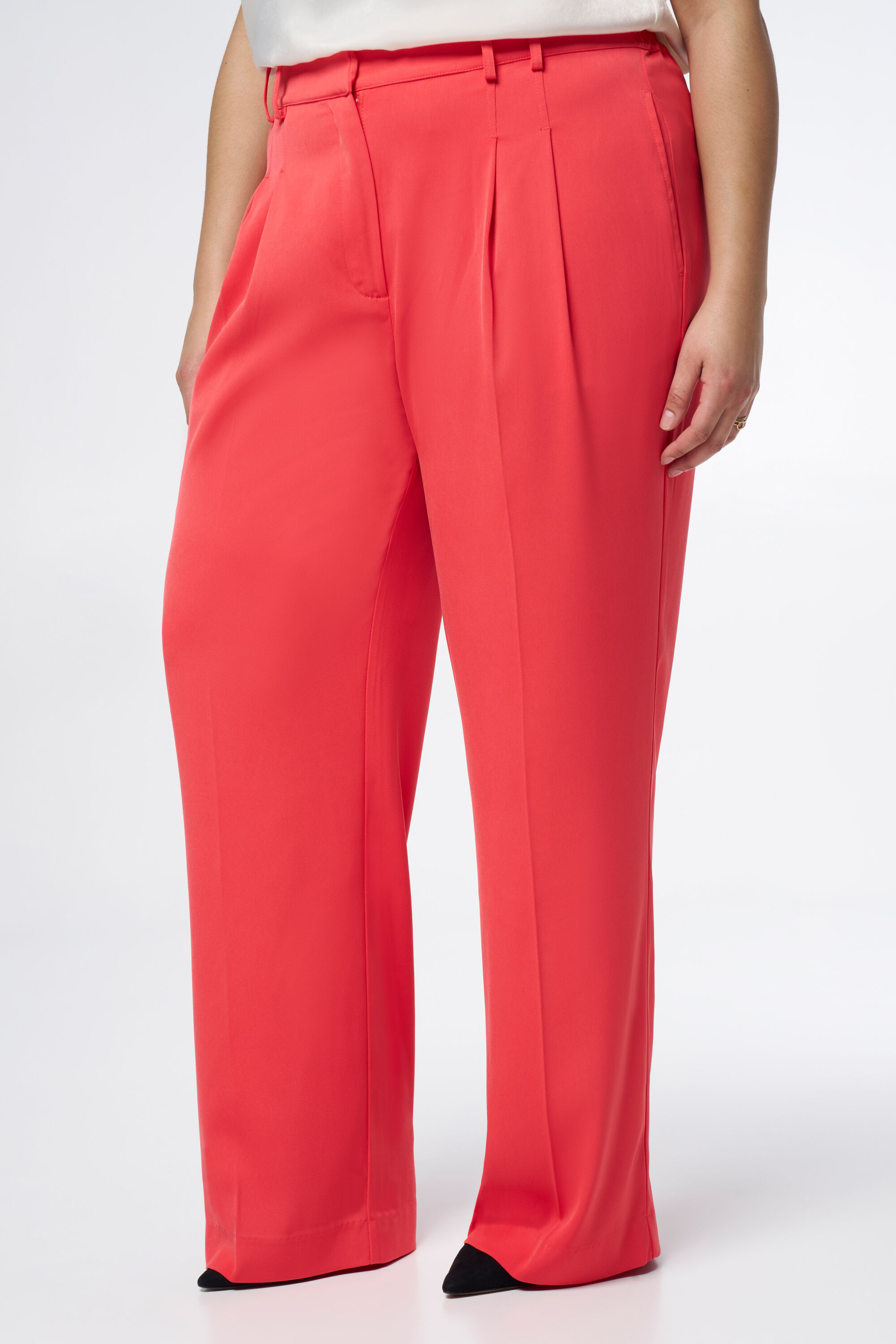 Straight-fit-Hose mit G&uuml;rtelschlaufen image number 5