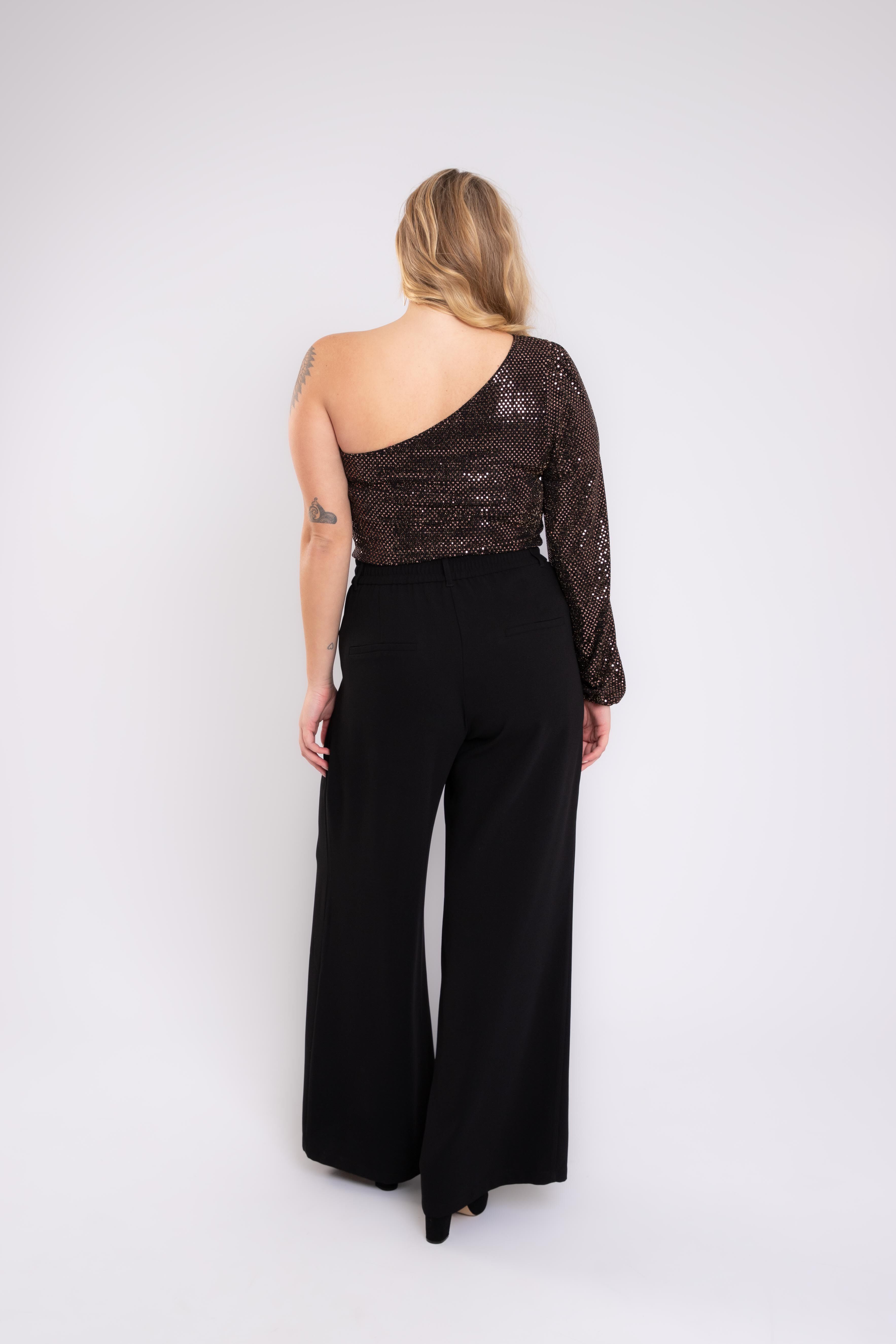 Hose mit weit geschnittenem Bein image number 4