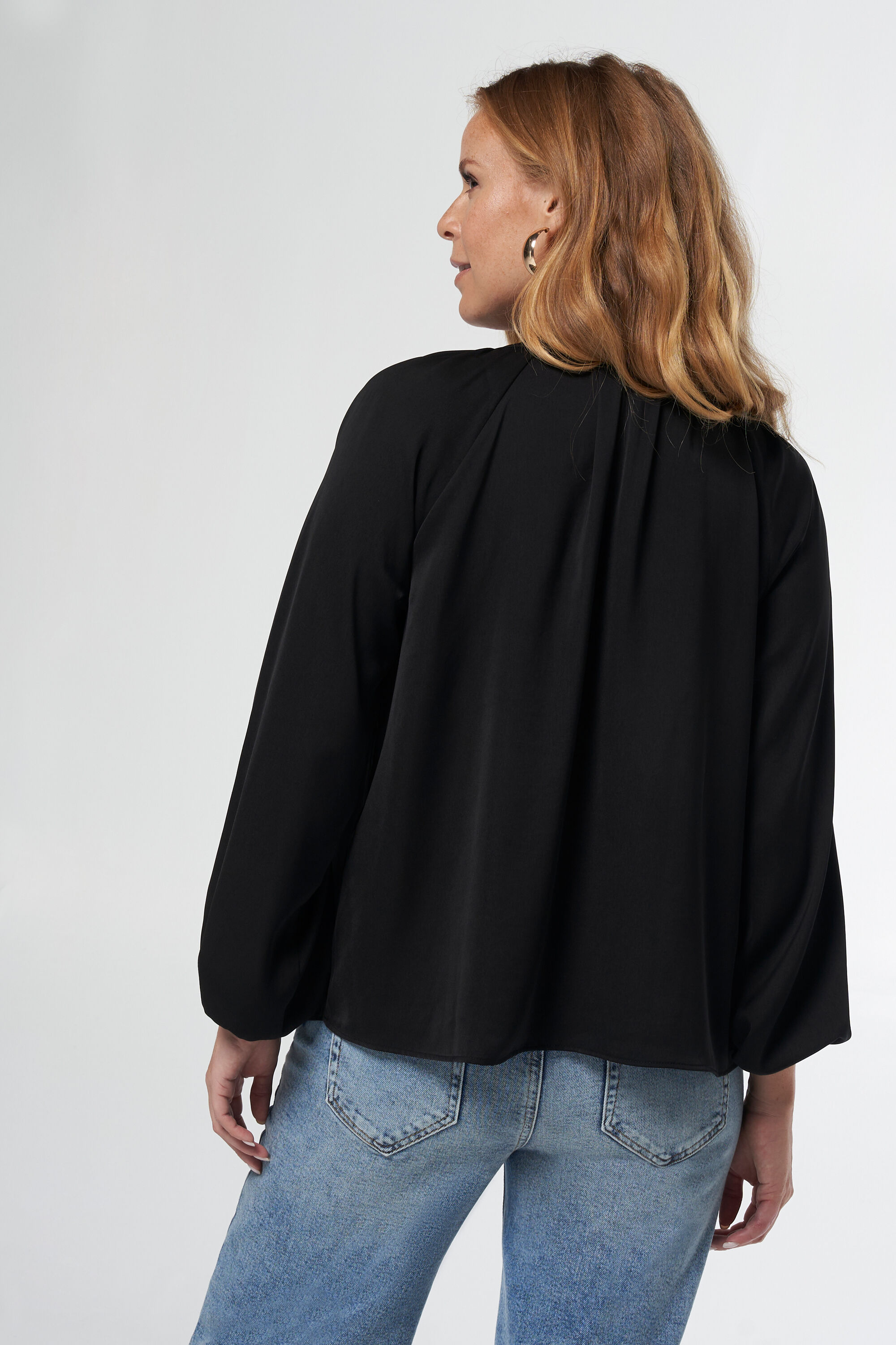 Bluse mit goldenen Kn&ouml;pfen image number 3