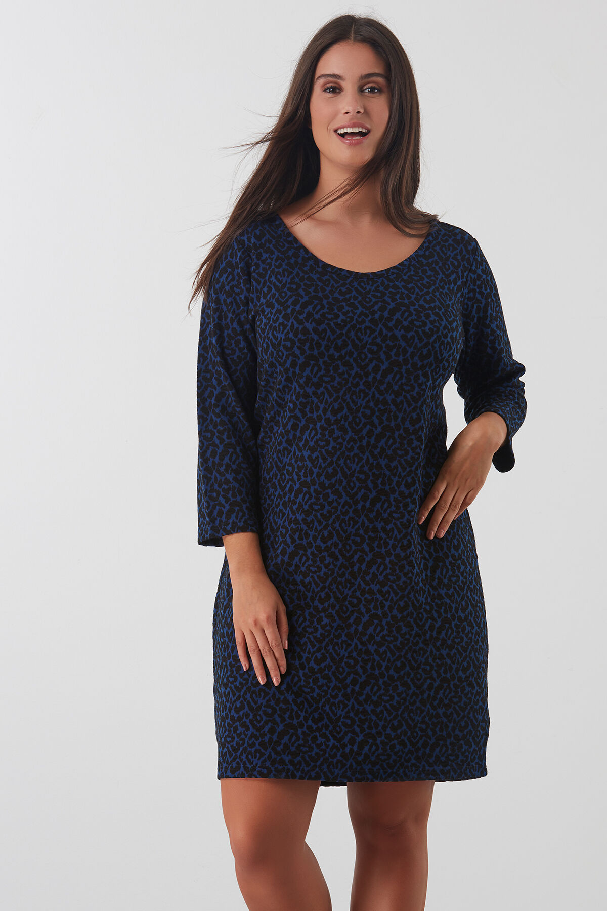 Kleid mit durchgehendem Motiv    image number 3