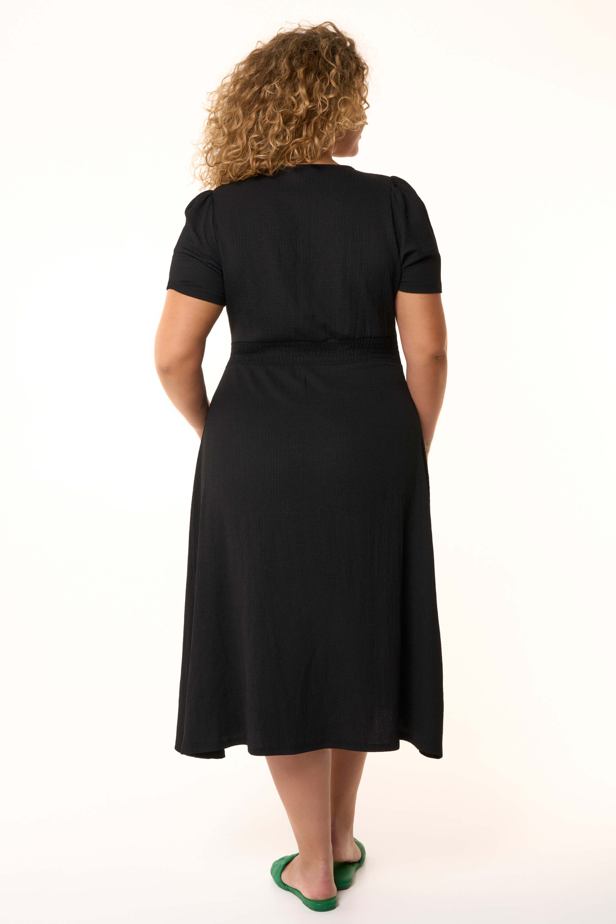 Kleid mit Schlitz image number 4