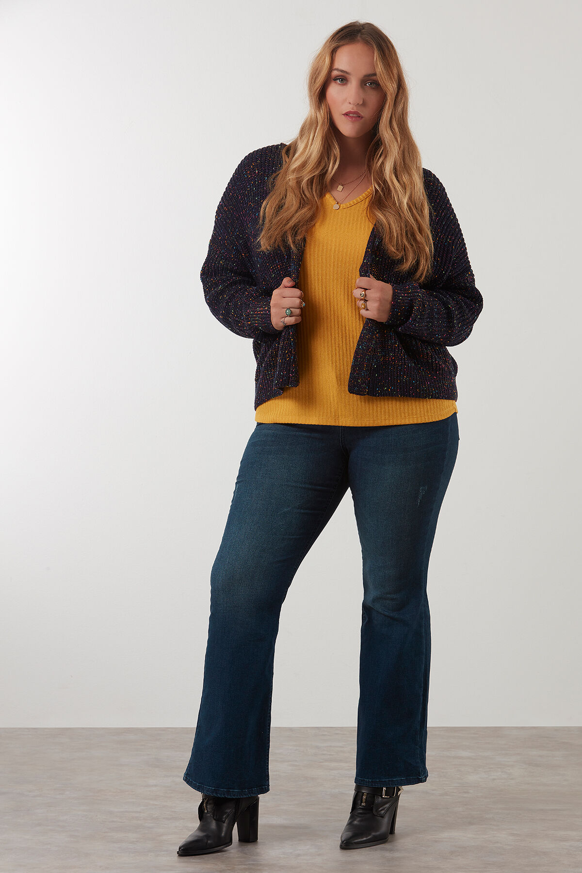 SHAPING Bootcut-Jeans image number 5