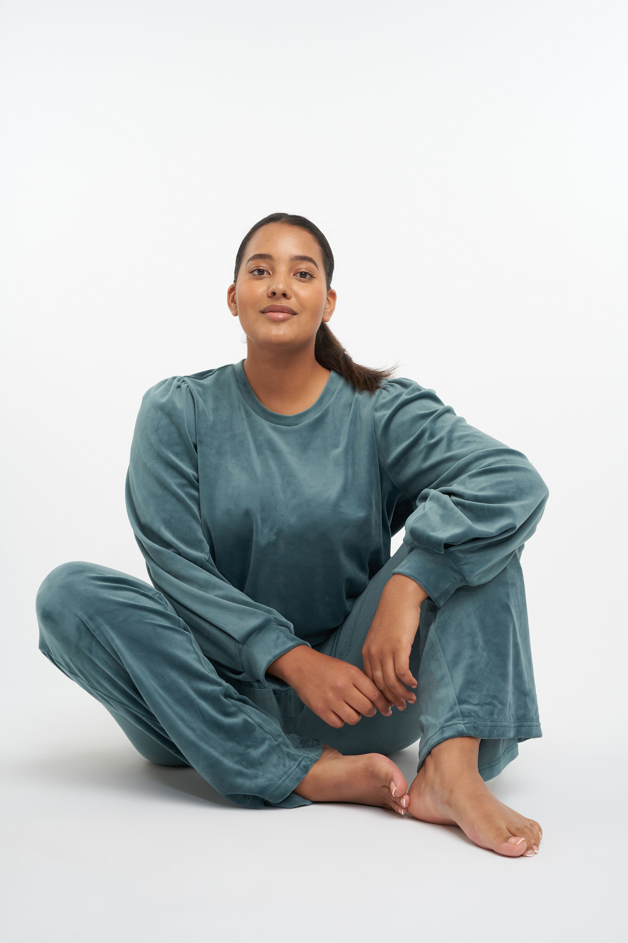 Ausgestellte Samt-Leggings image number 6