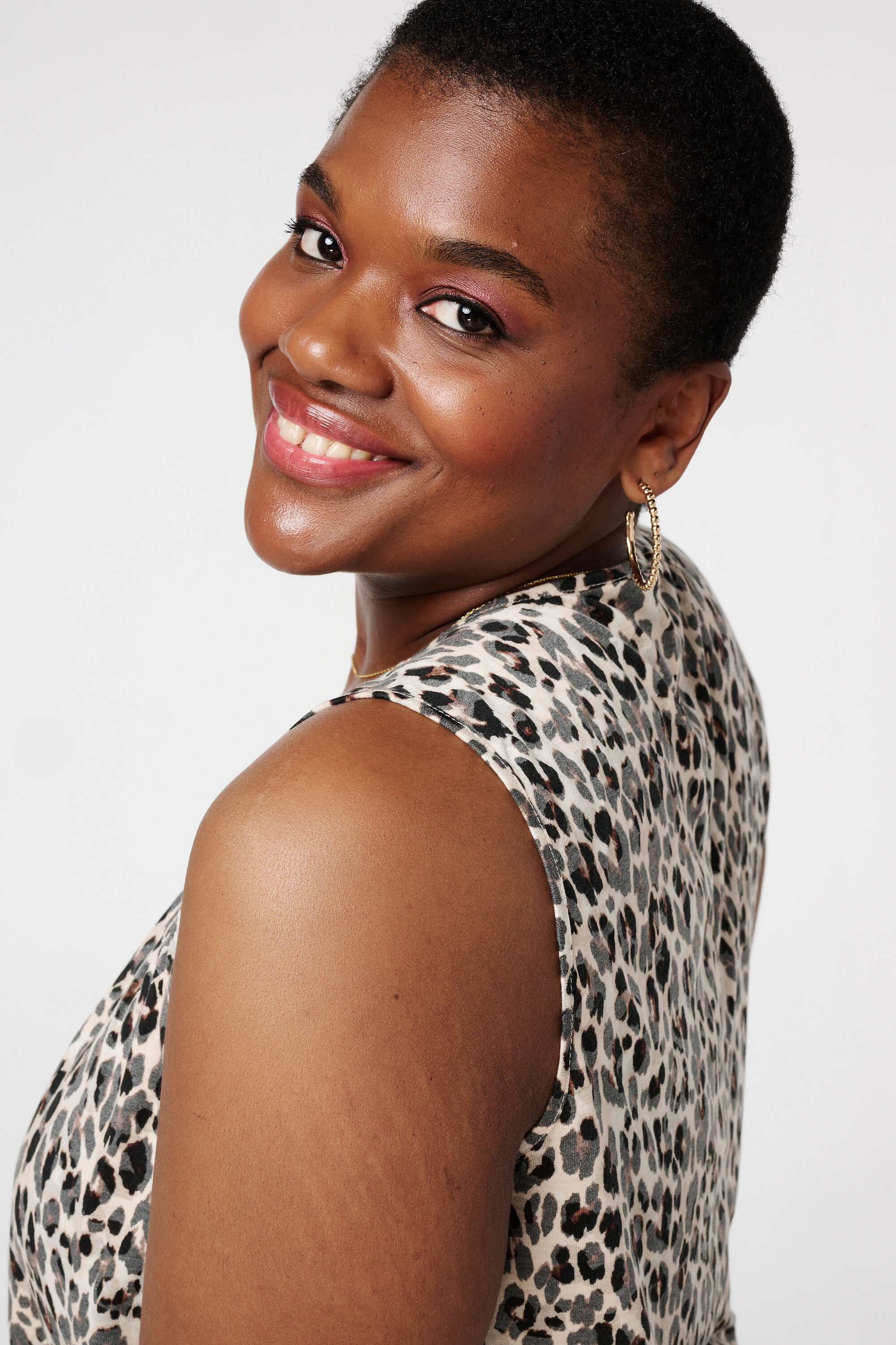 Luftiges Oberteil mit Falten  image number 4