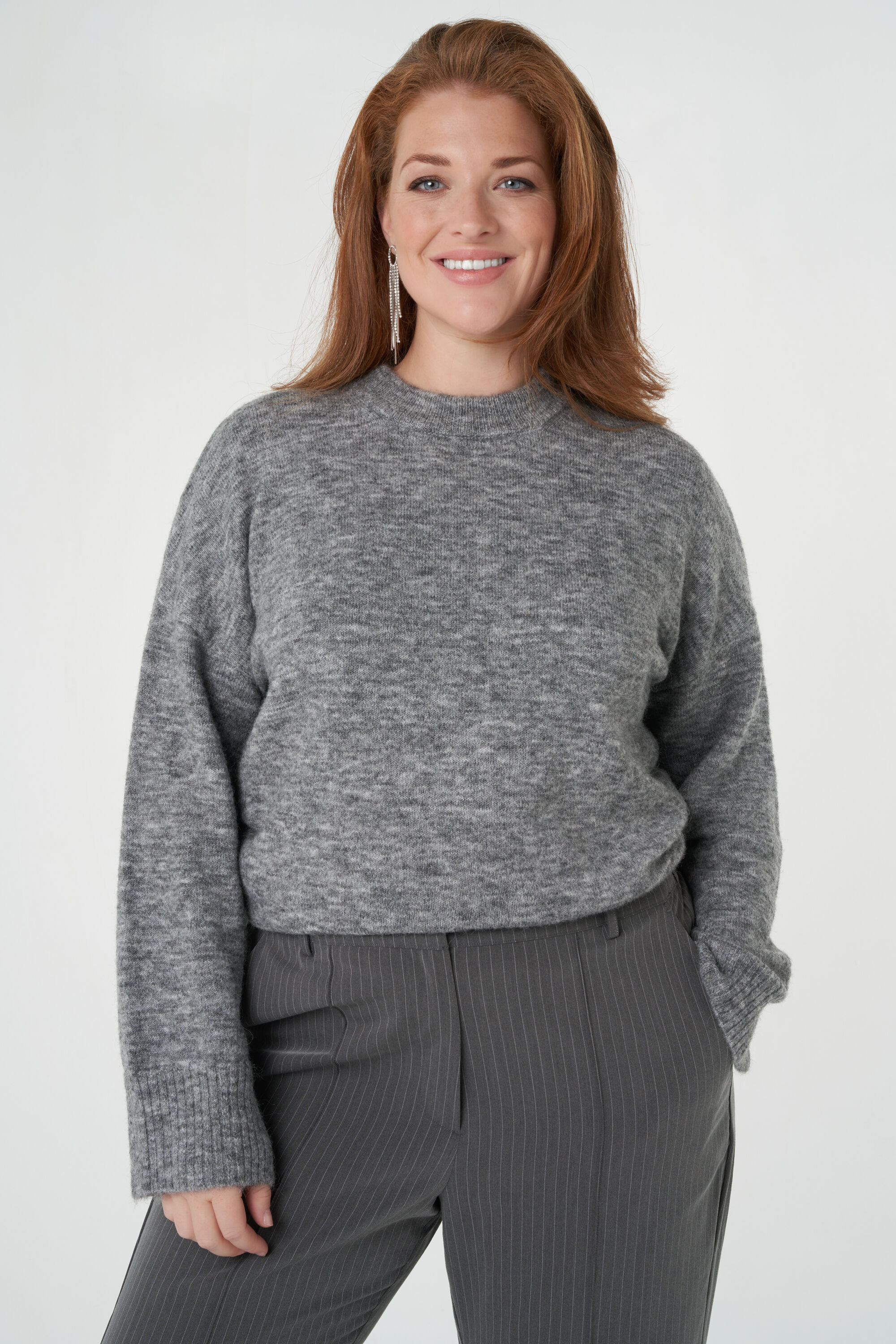 Weit geschnittener Pullover image number 5