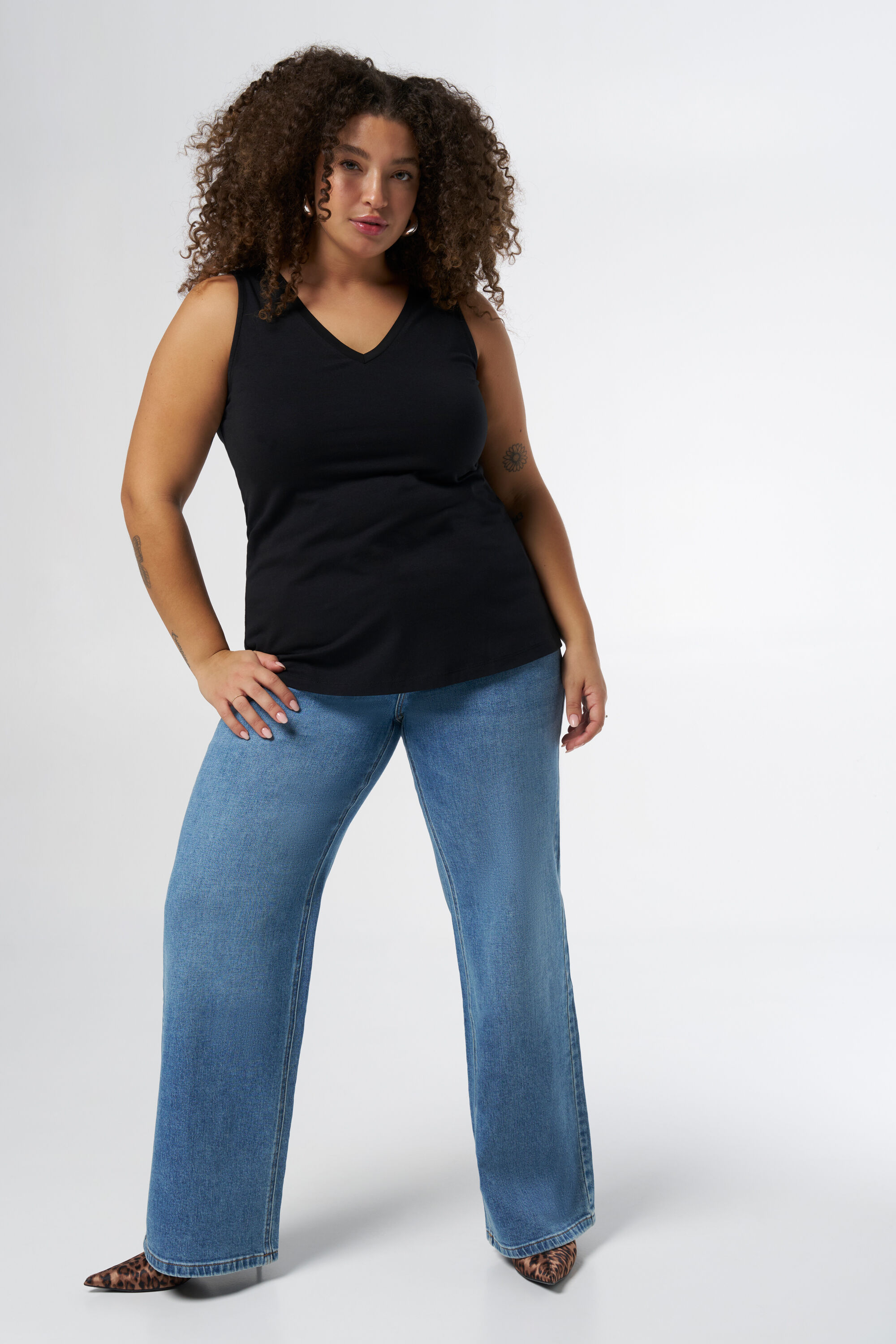 Top mit V-Ausschnitt image number 5