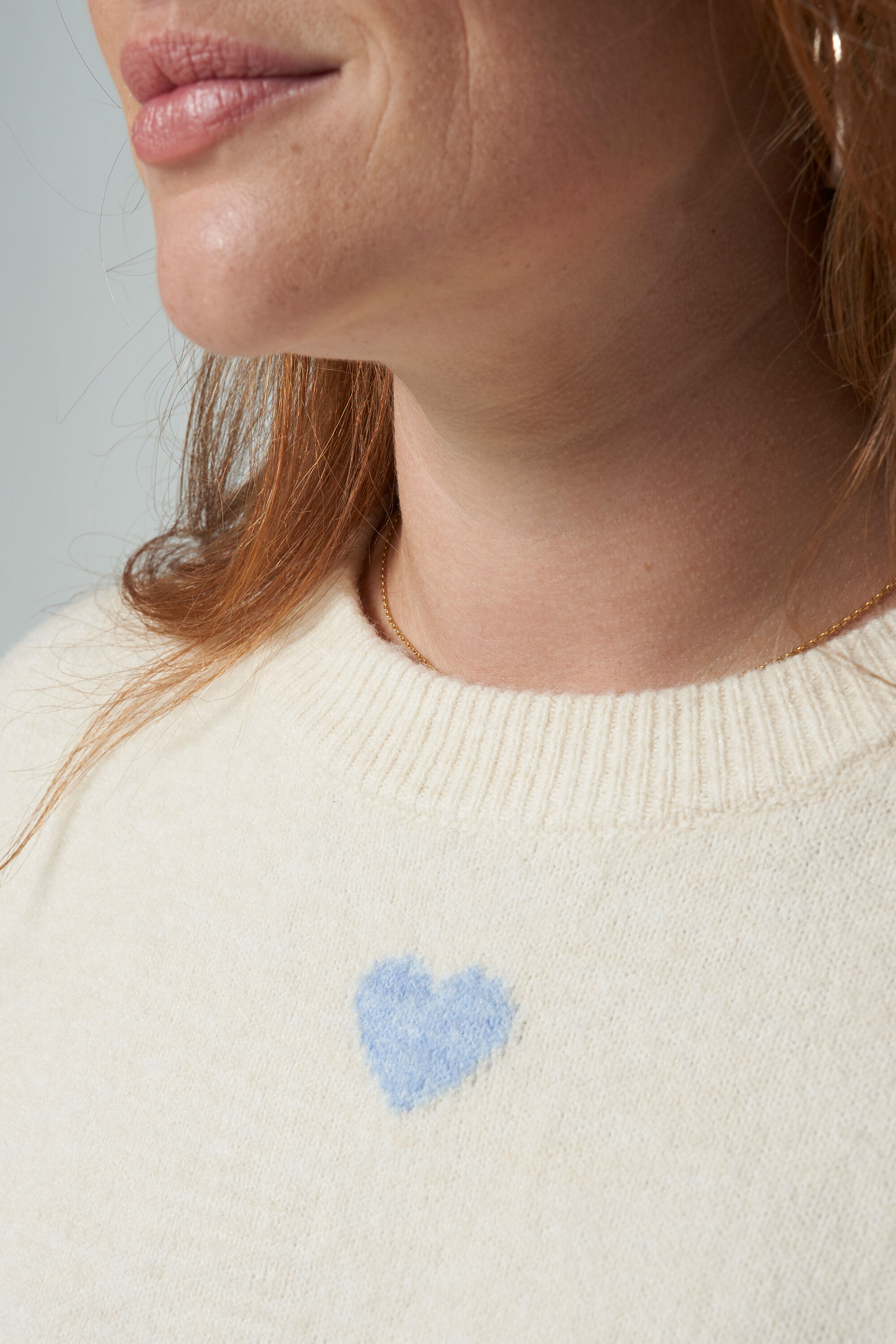 Pullover mit Herzmuster image number 4