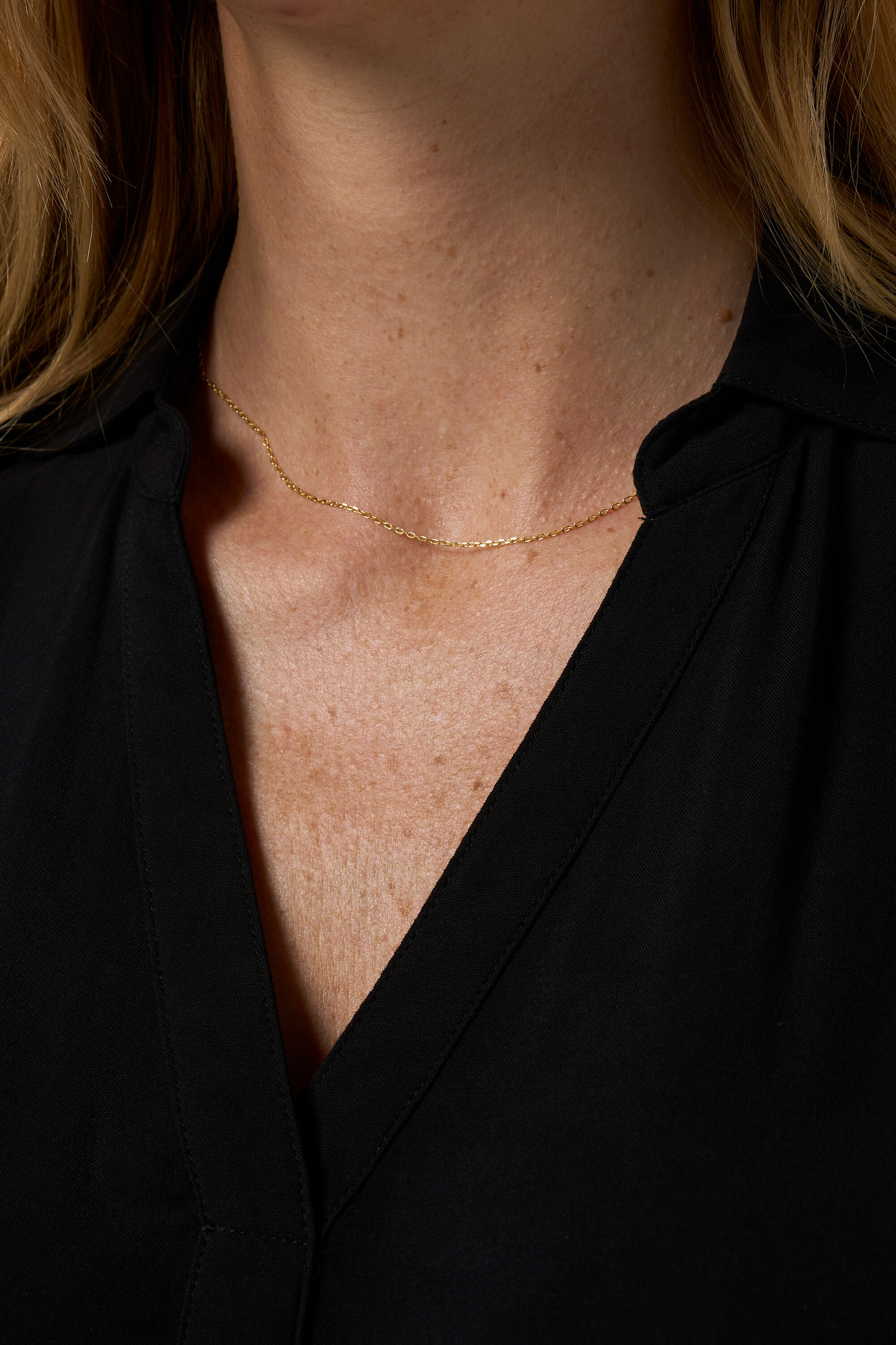 Bluse mit V-Ausschnitt image number 4