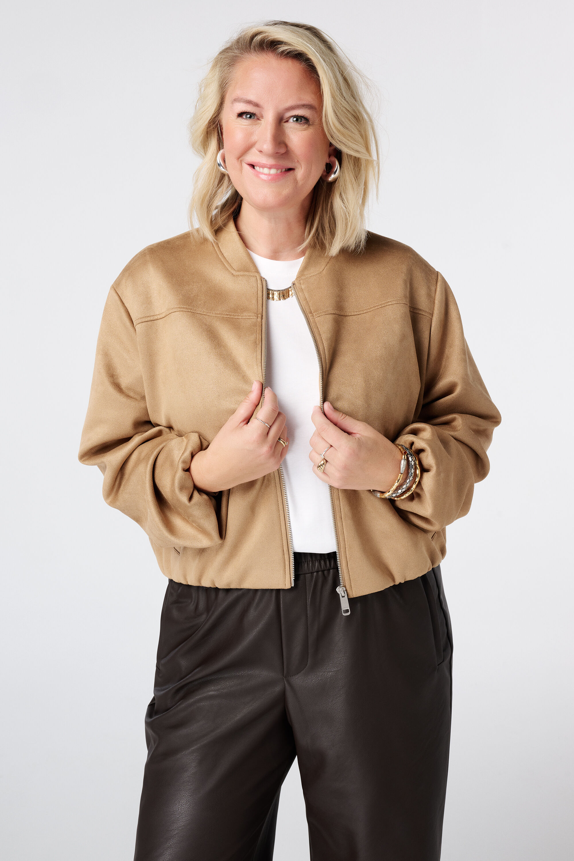 Bomberjacke aus Velourslederimitat