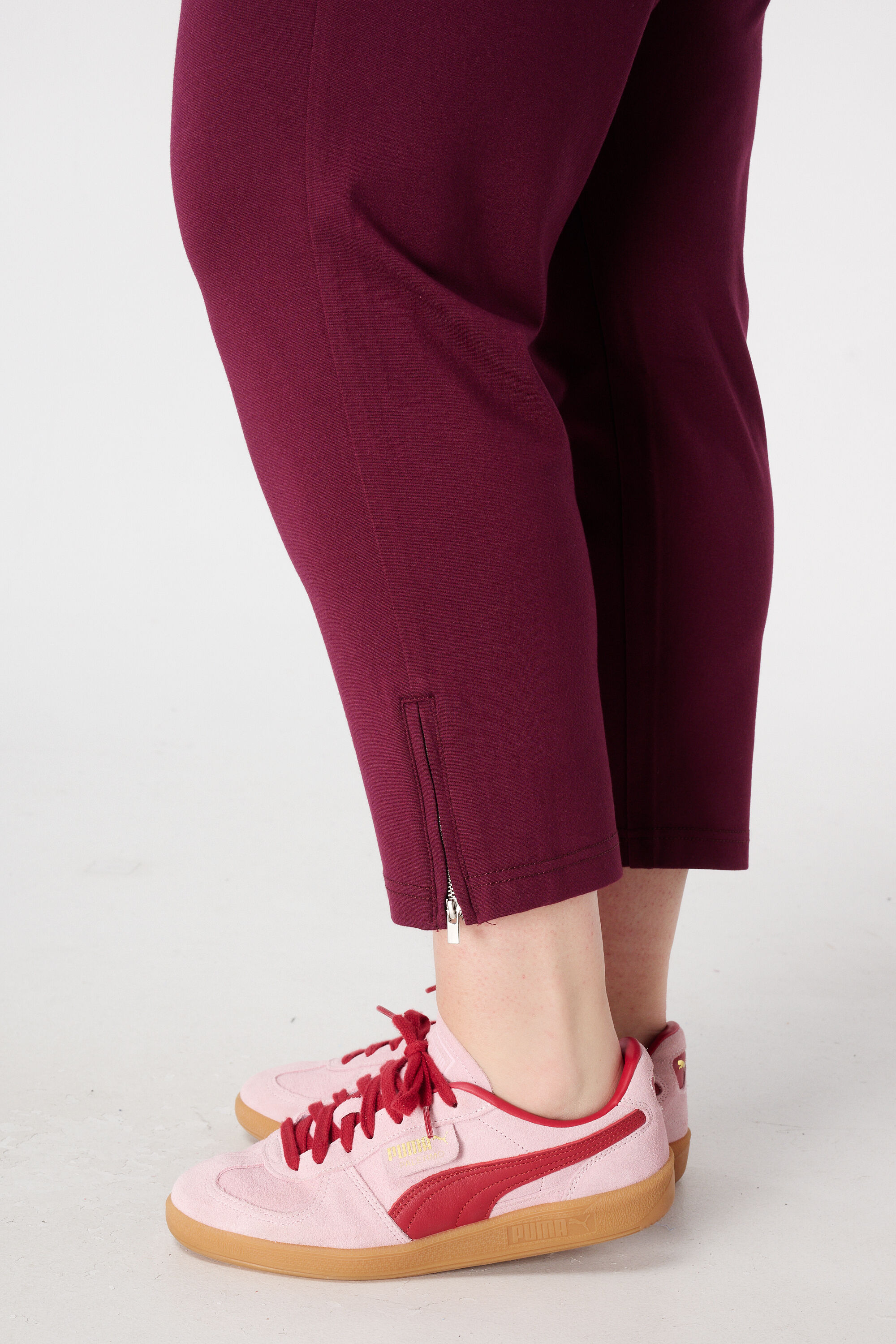 Hose mit elastischem Bund image number 4