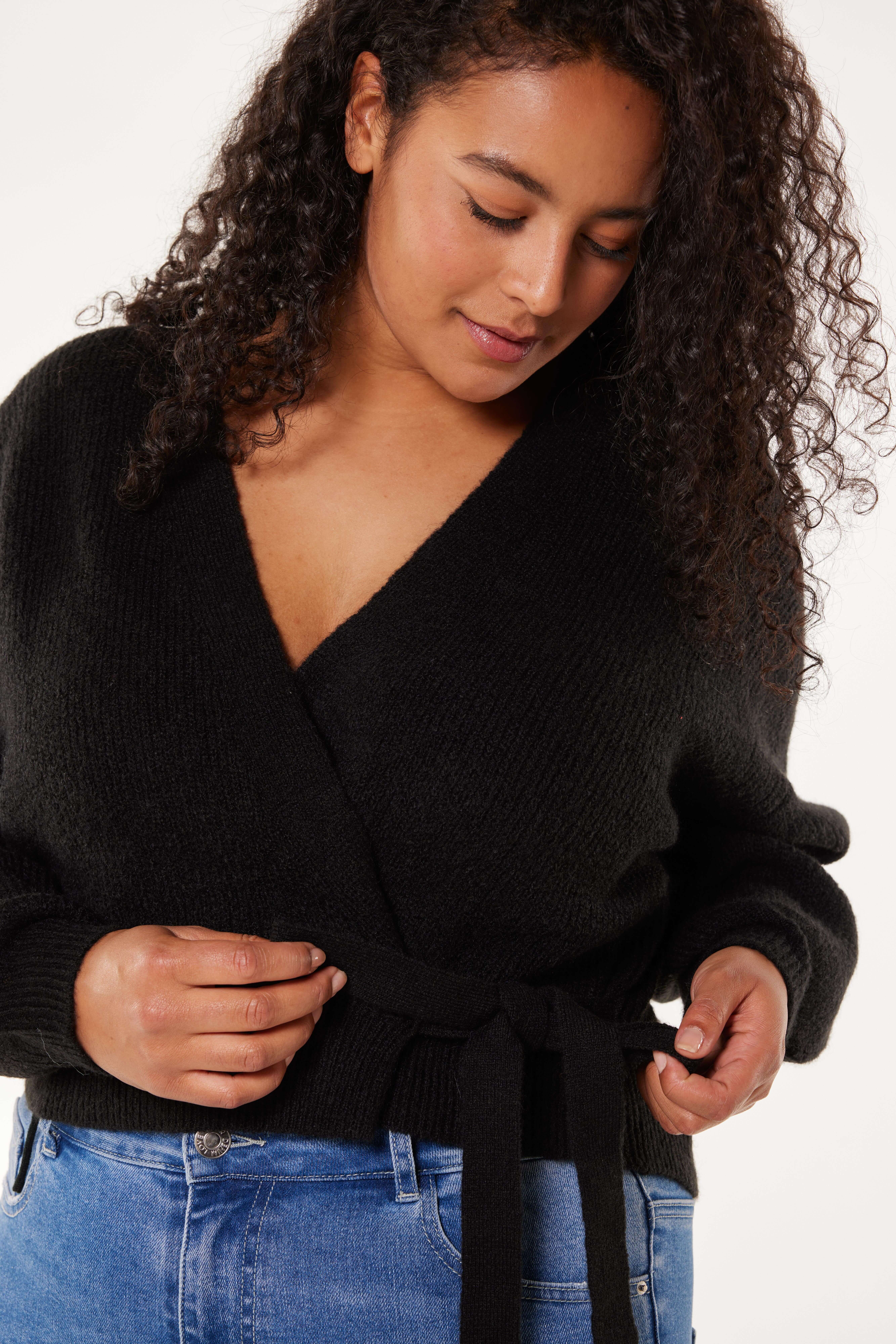 Gestrickter Wickel-Cardigan  image number 4