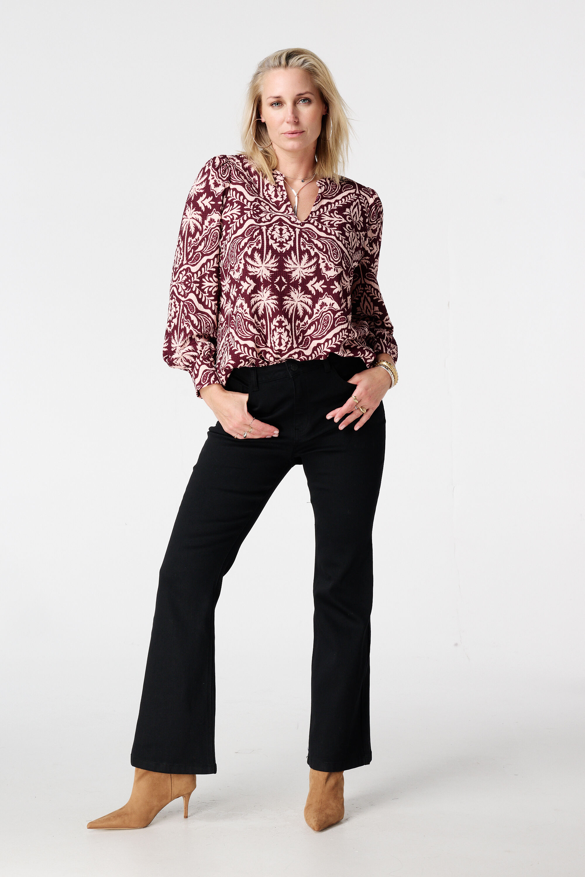 Top mit elegantem Print image number 5