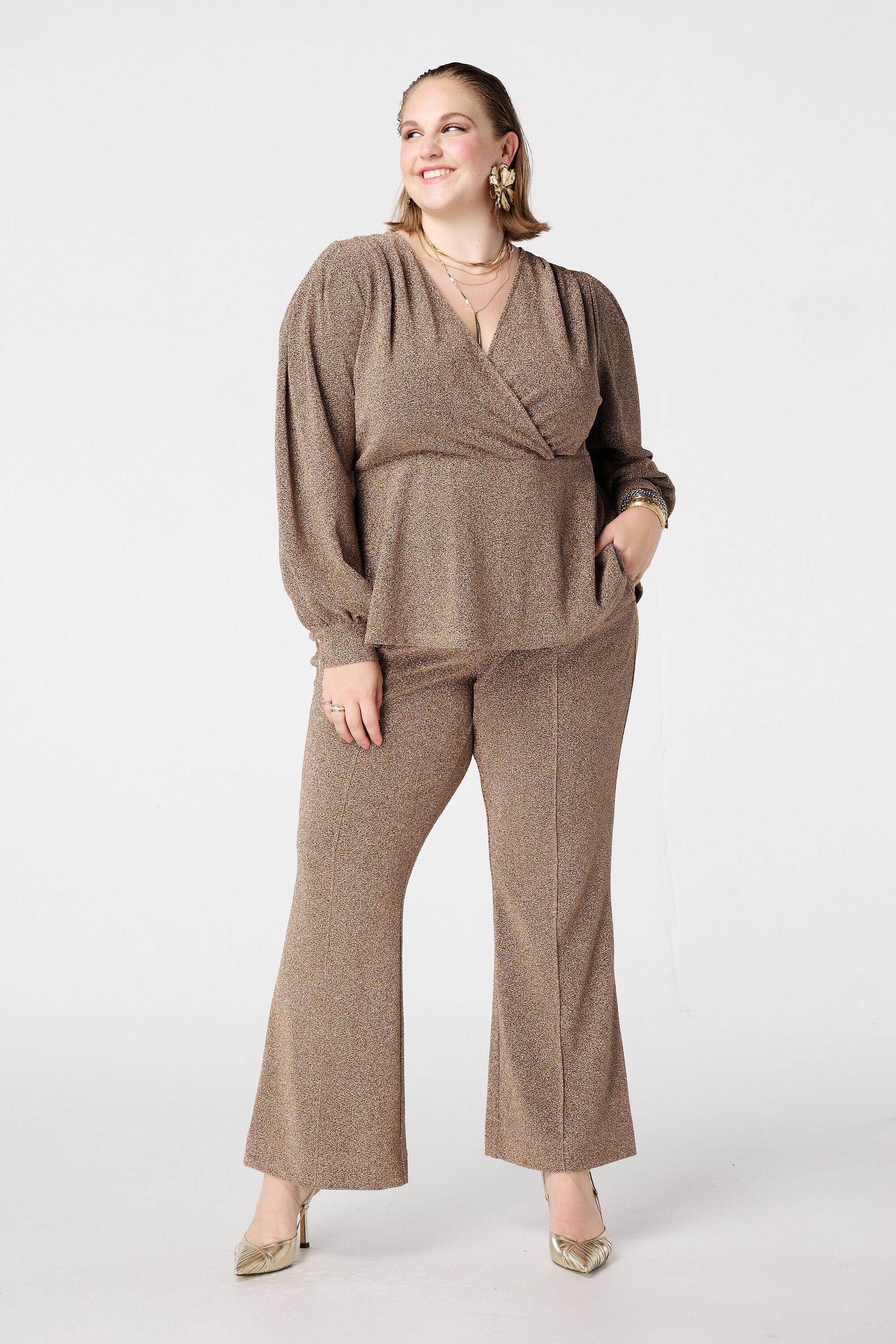 Glitzer-Top im Wickeloptik image number 5