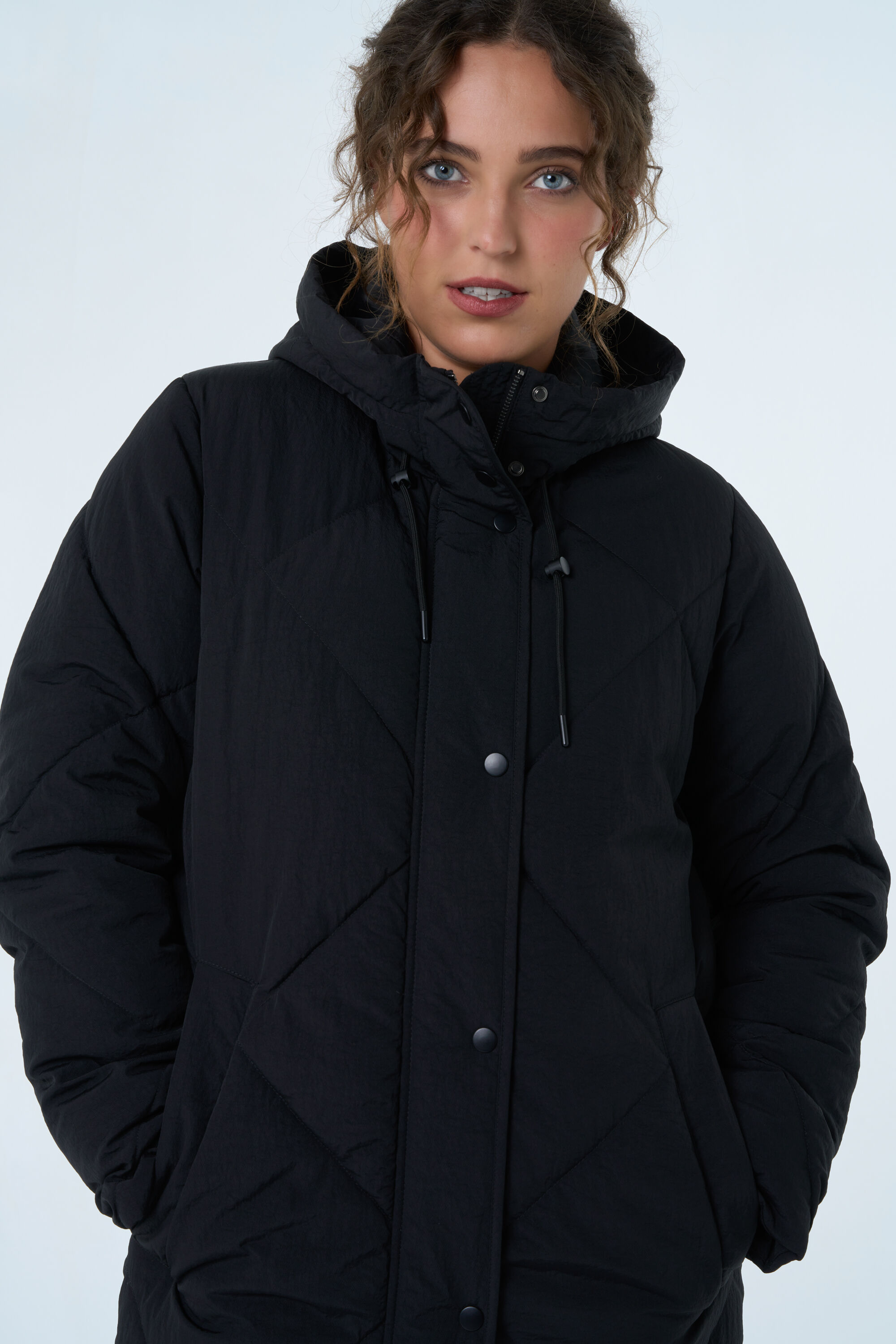 Lange Steppjacke mit Kapuze  image number 6