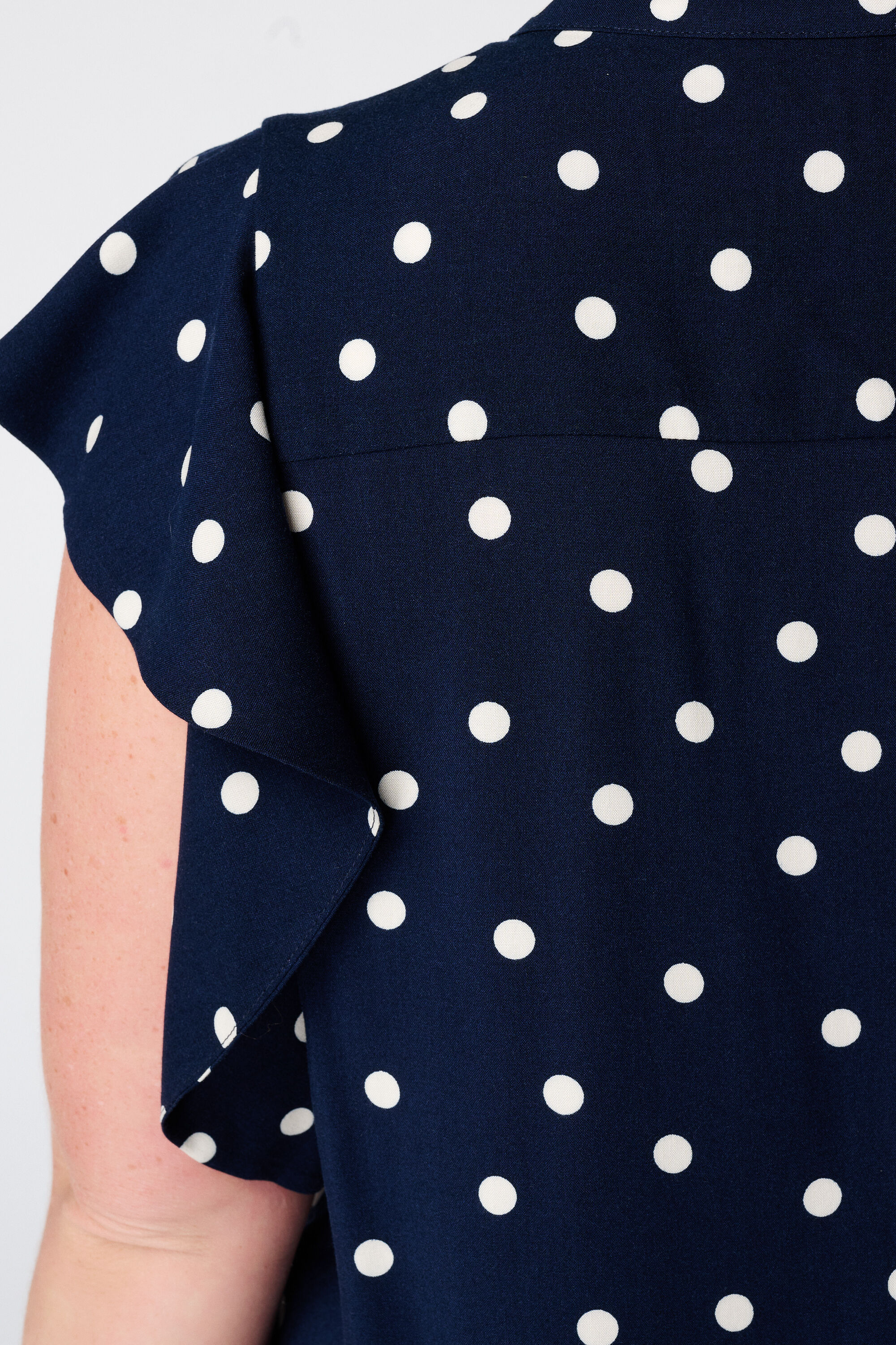 Bluse mit Polka Dot Muster image number 6