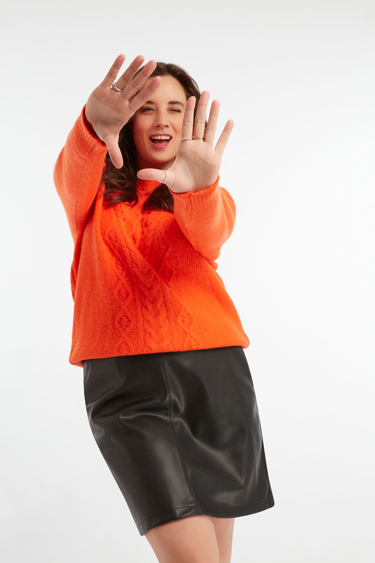 Pullover mit Zopfmuster image number 5