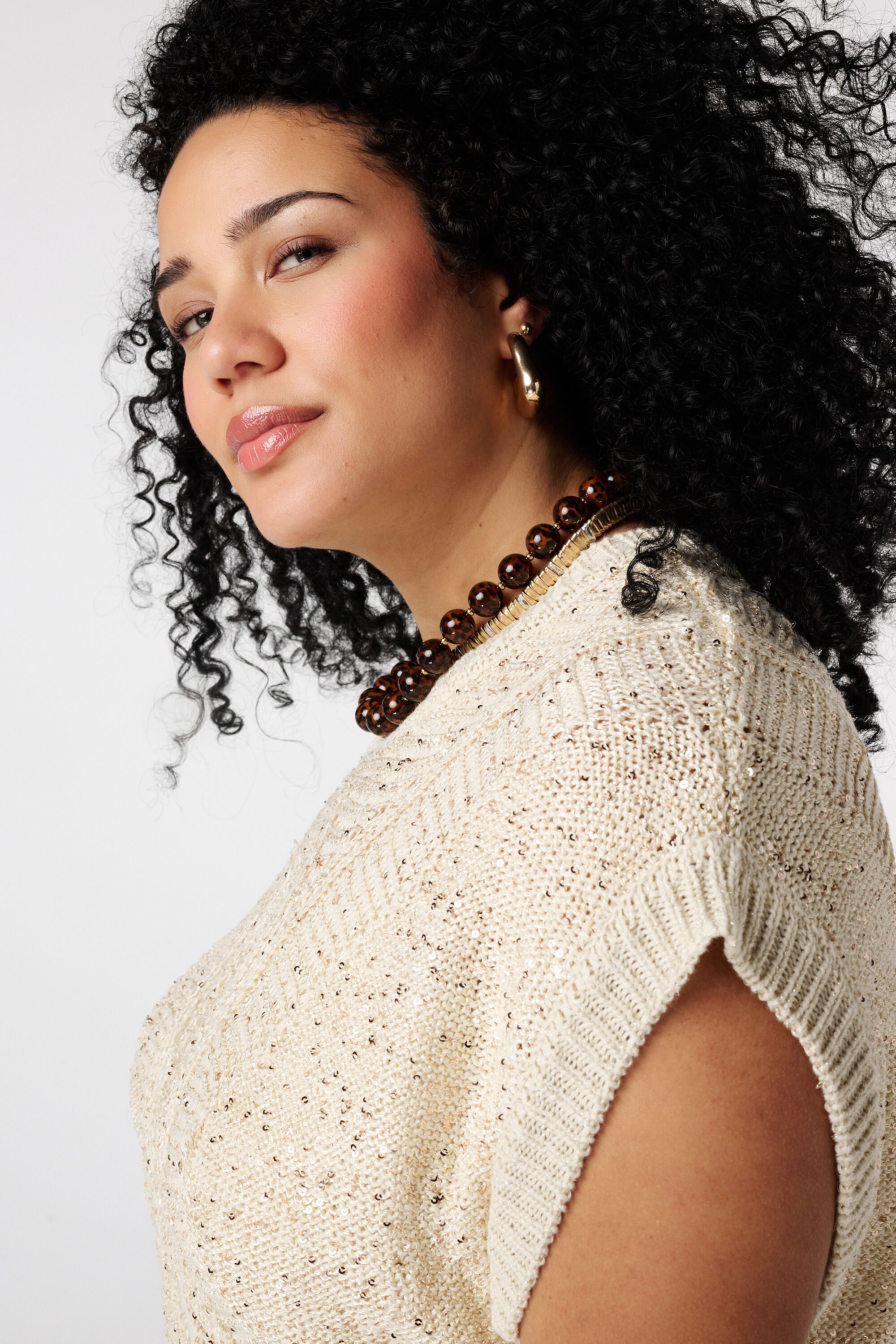 Geh&auml;keltes Top mit Perlen image number 4