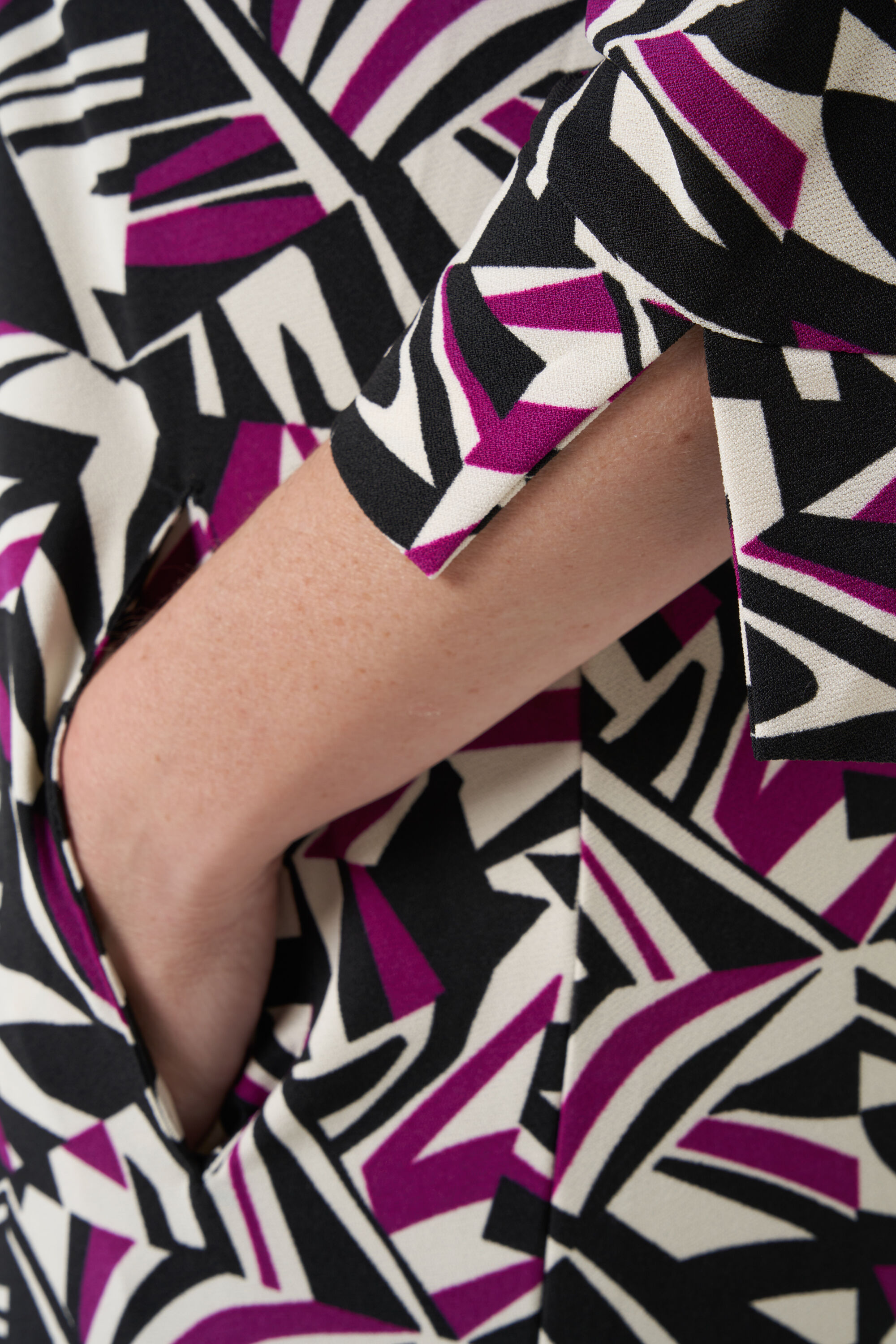 Midikleid mit Print  image number 5