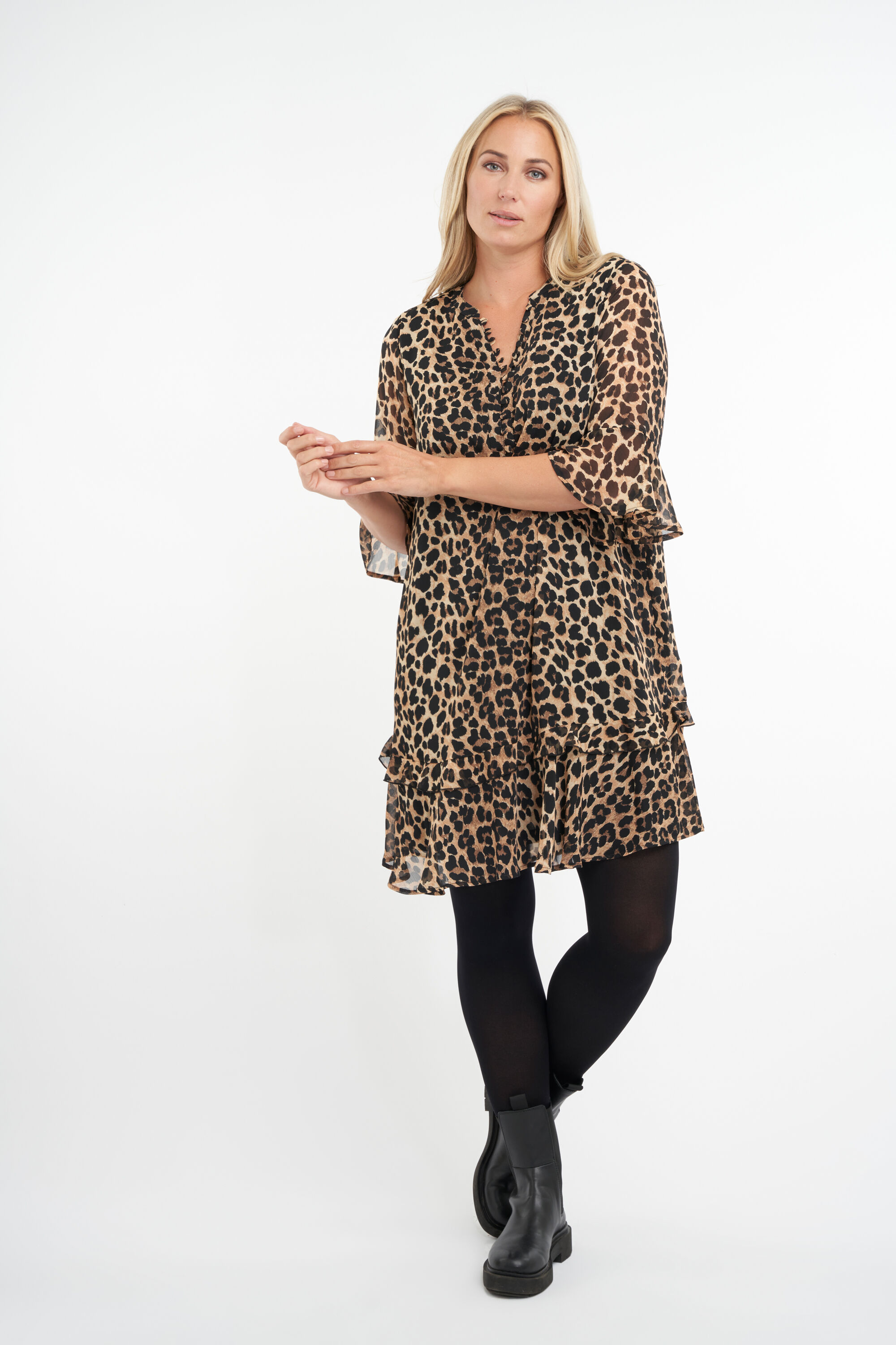 Kleid mit R&uuml;schen und Print  image number 4