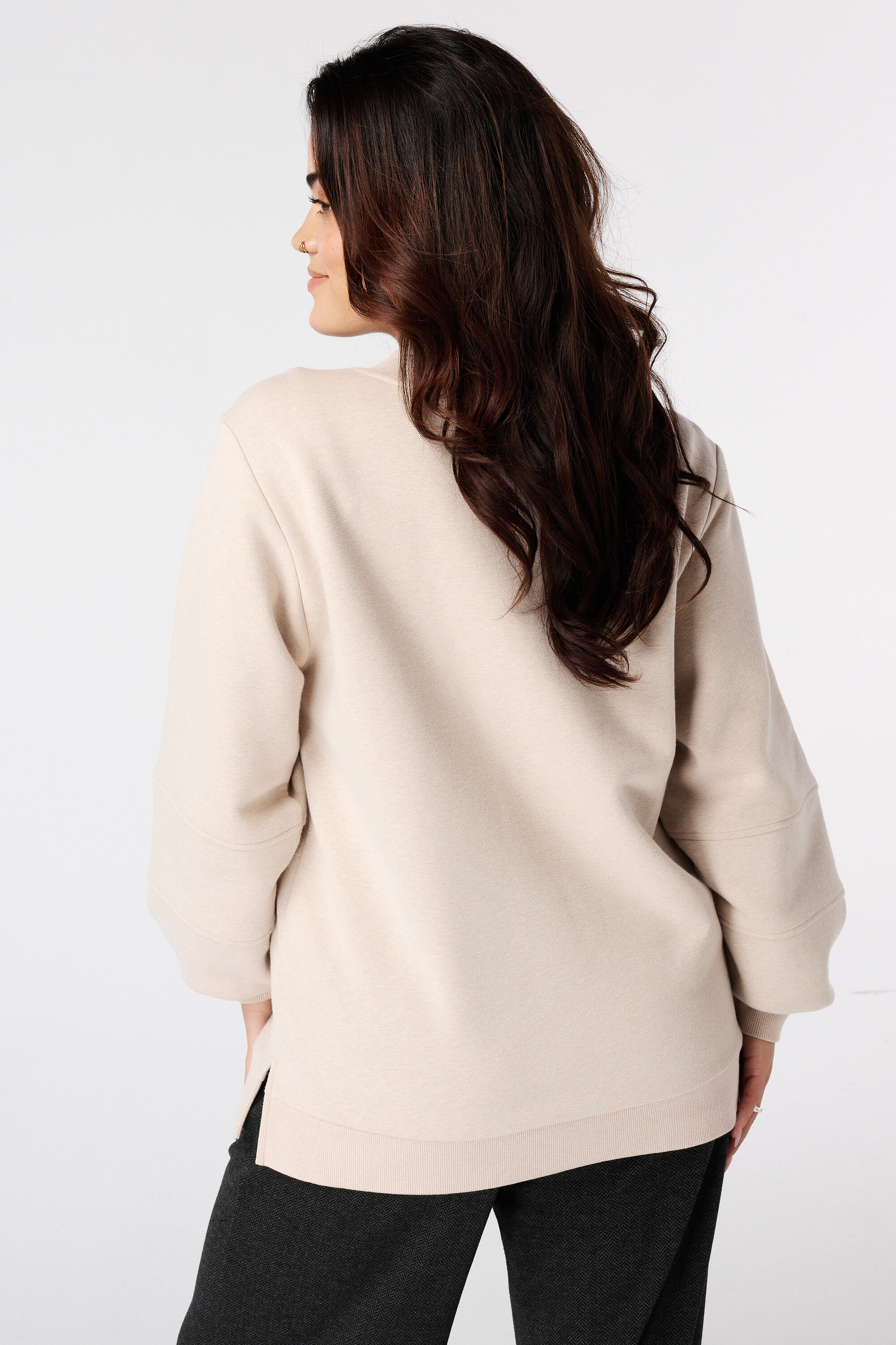 Sweatshirt mit V Ausschnitt image number 3