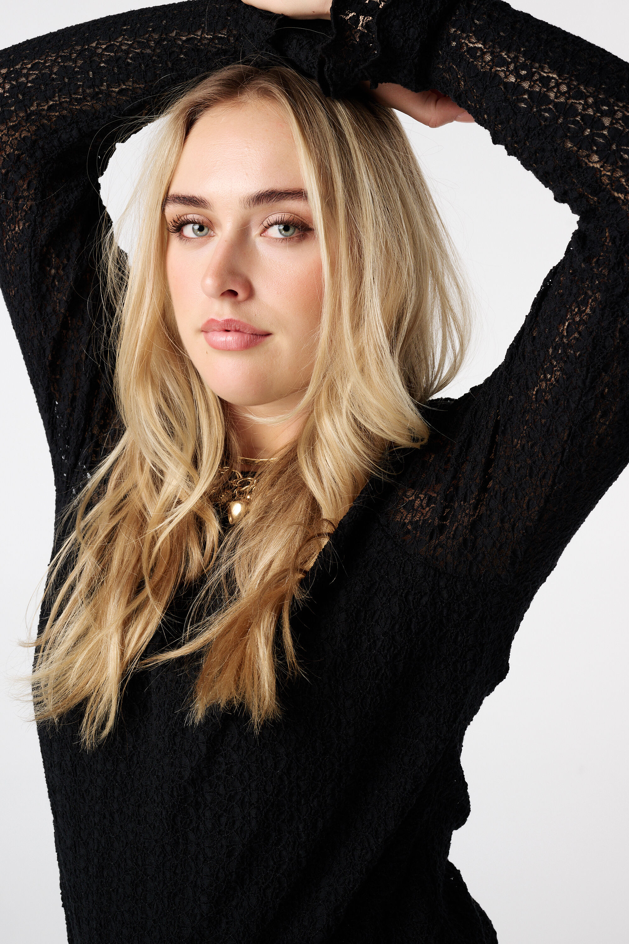 Spitzen-Top mit Trompeten&auml;rmeln image number 4