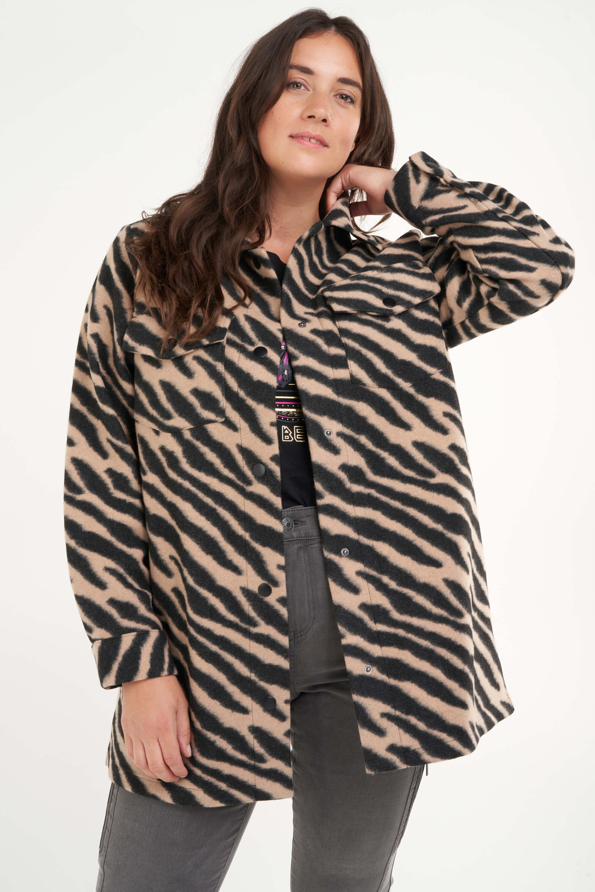 Shaket mit Zebra-Print.  image number 4