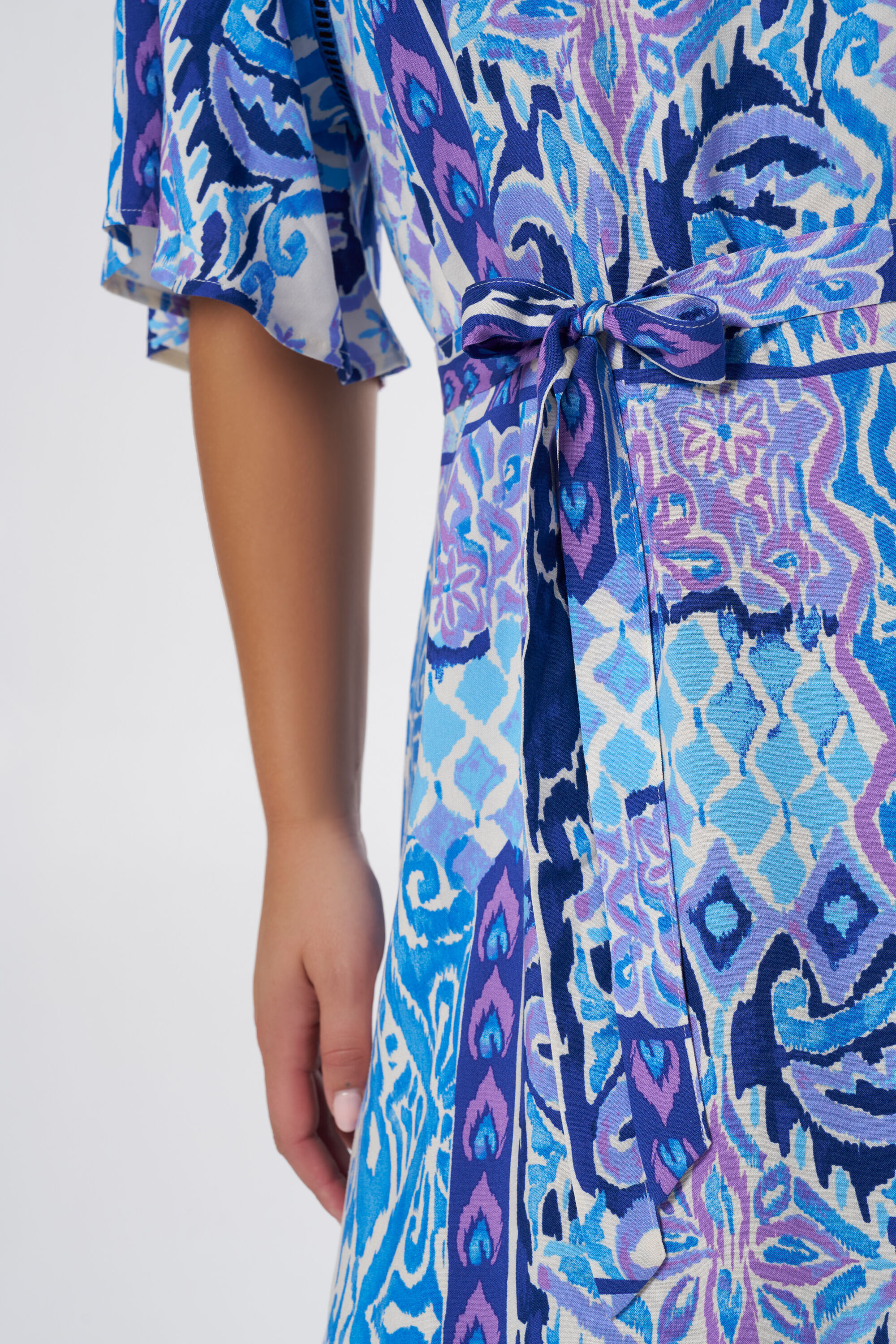 Kleid mit Print image number 4