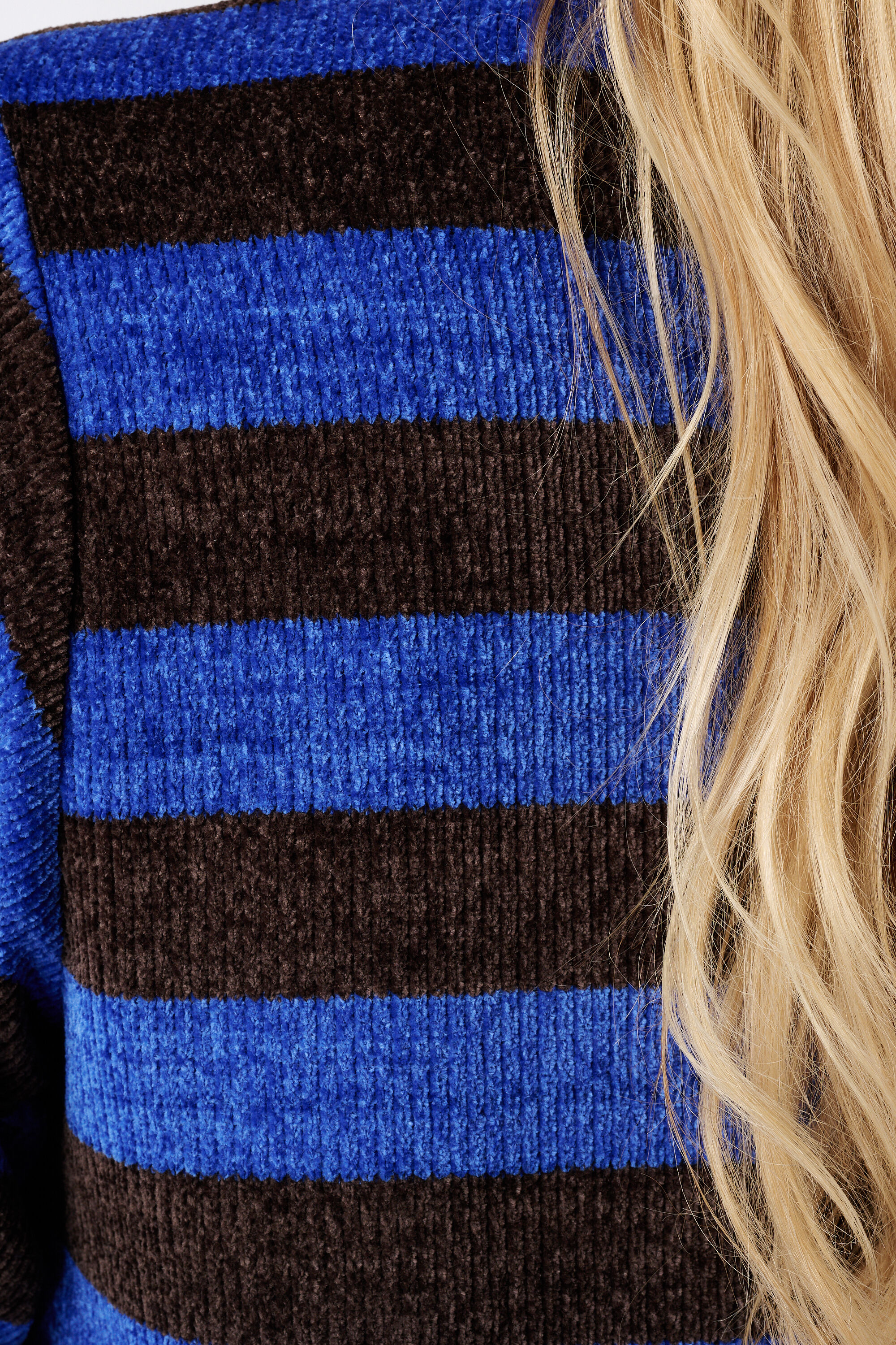 Gestreifter Pullover image number 6