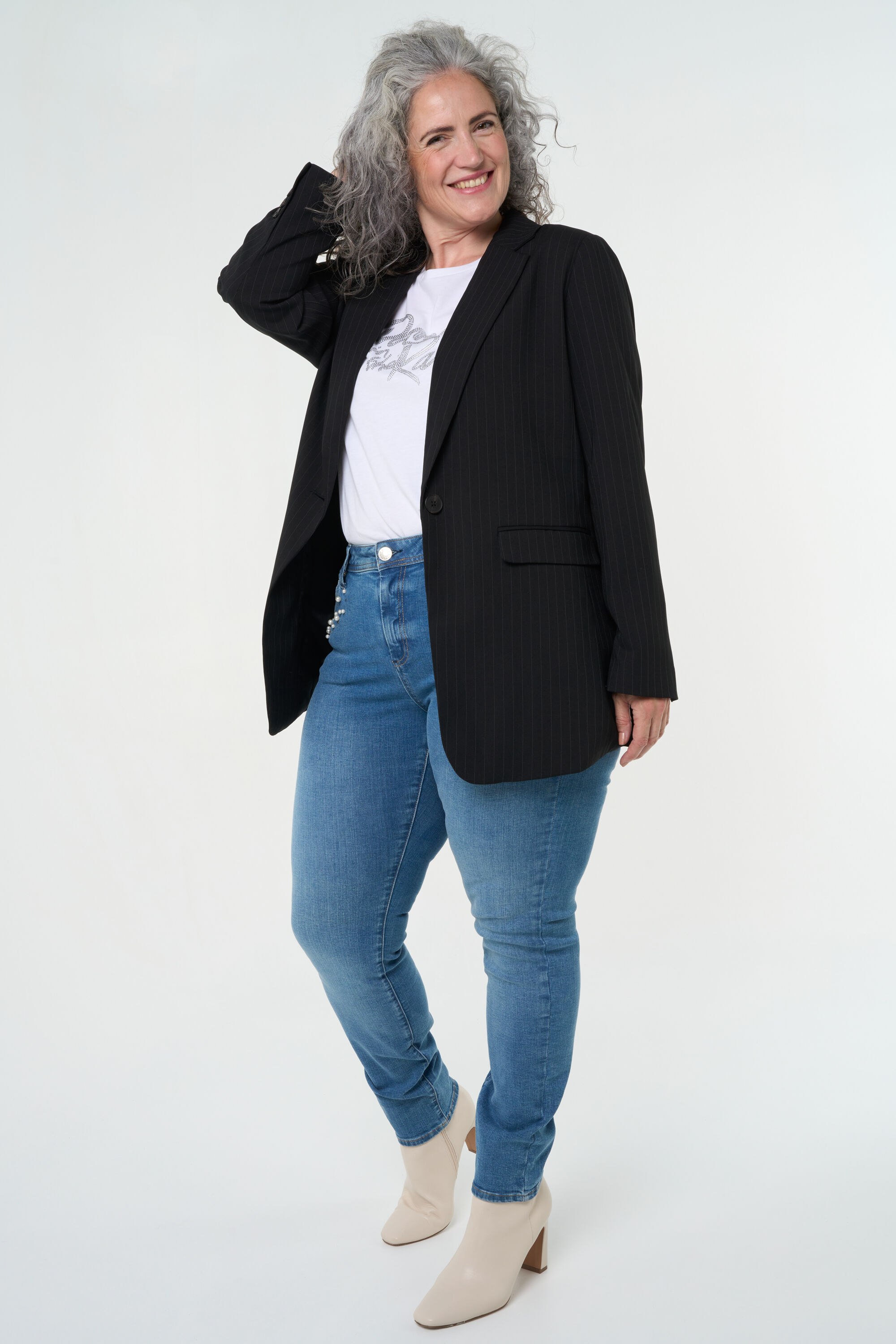 Slim-Leg Jeans IRIS image number 7