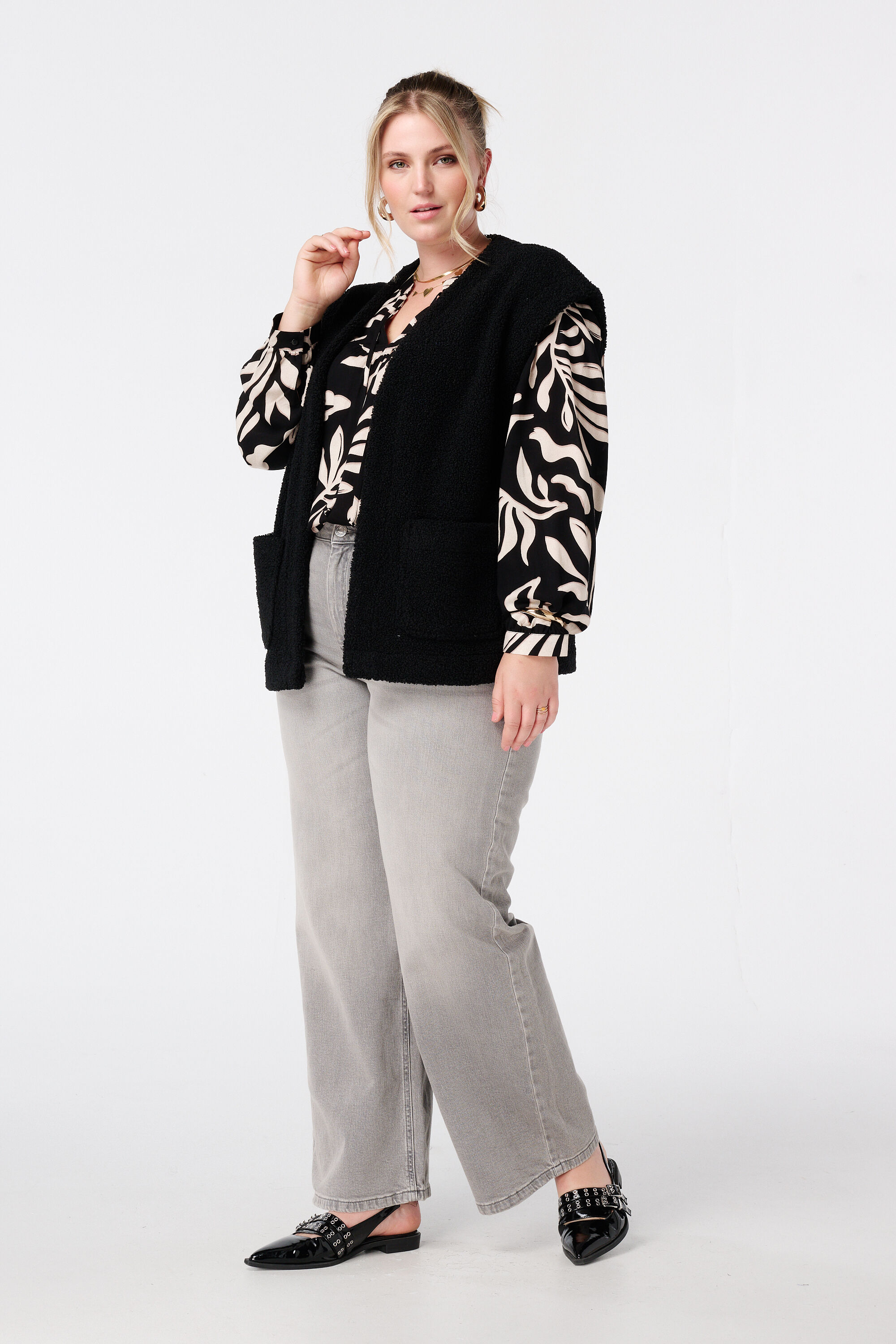 Bluse mit Print und Spulen image number 5