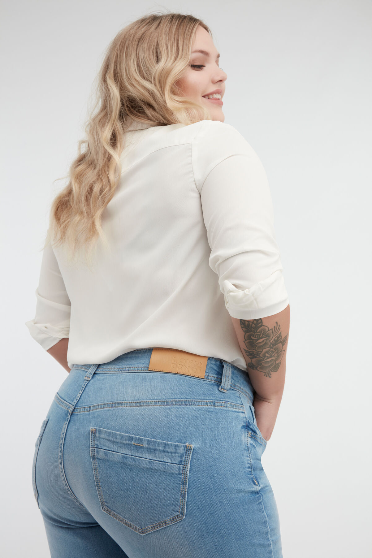 Loose-Leg-Jeans ROSE image number 4