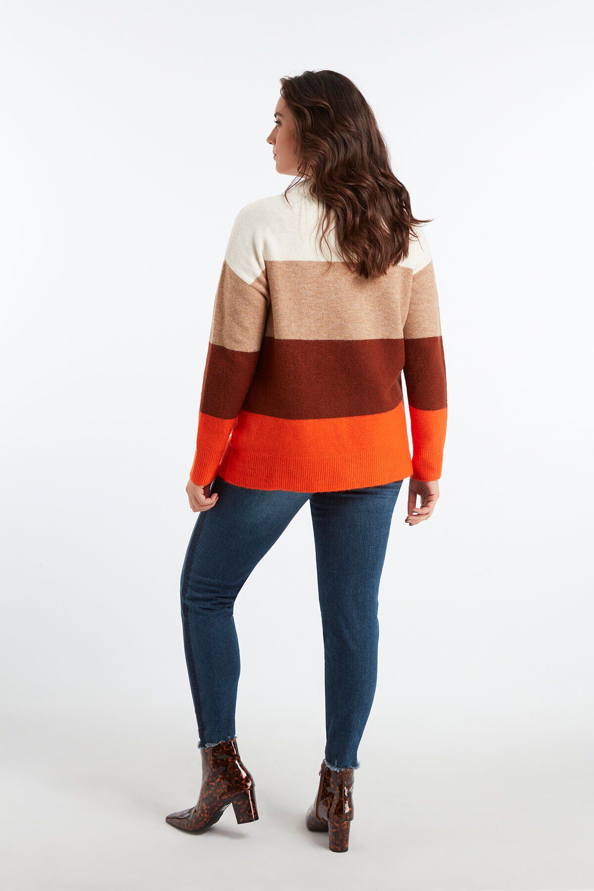 Sweatshirt image number 6