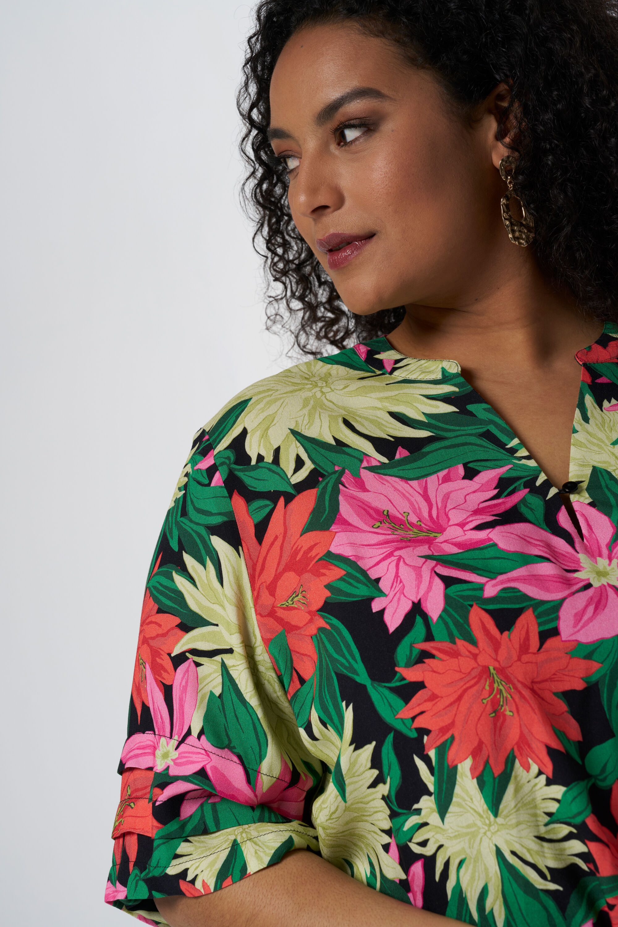 Kurz&auml;rmlige Bluse mit Print image number 4