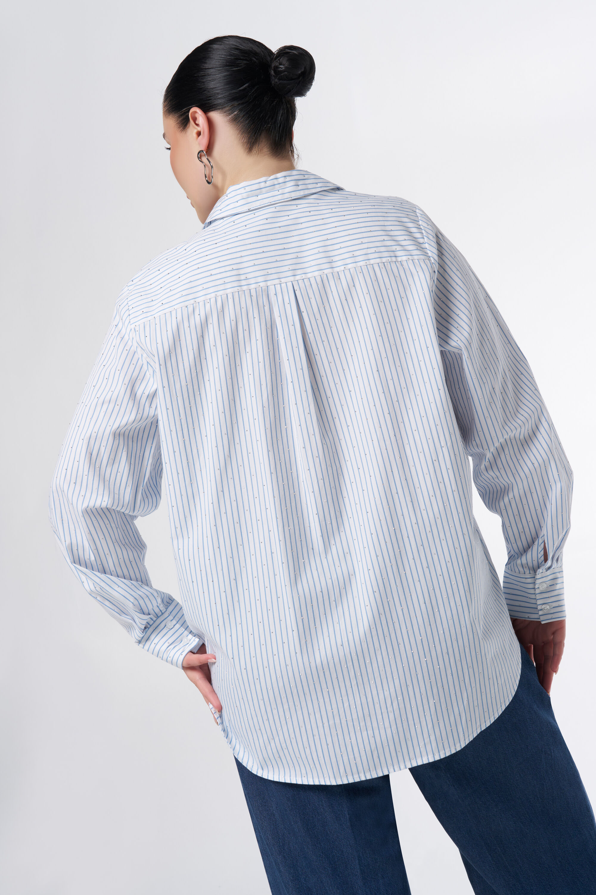 Shirt mit Strasssteinen image number 3