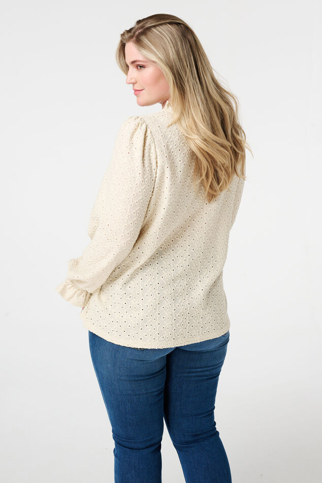 Oberteil mit Stickerei image number 3