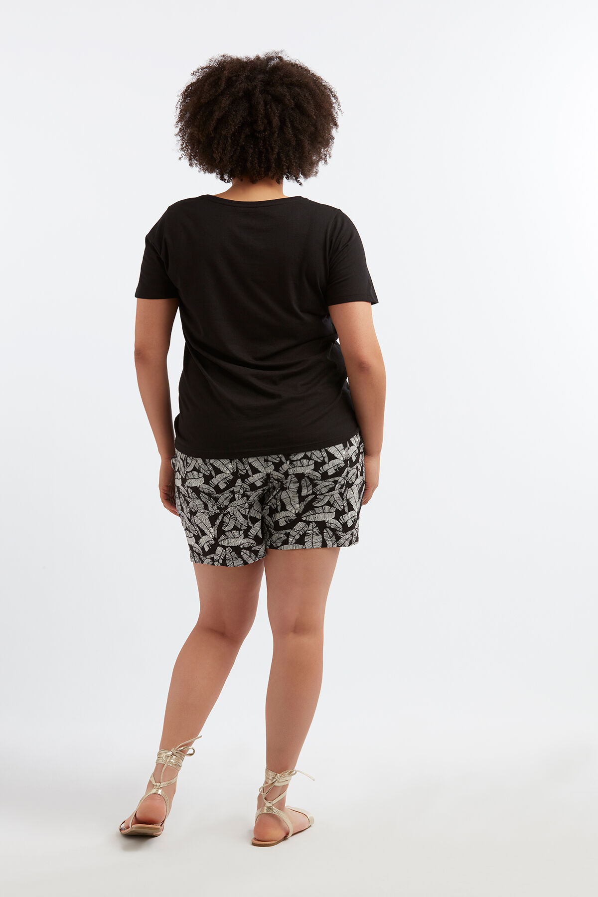 Viskose-Shorts mit floralem Print image number 4