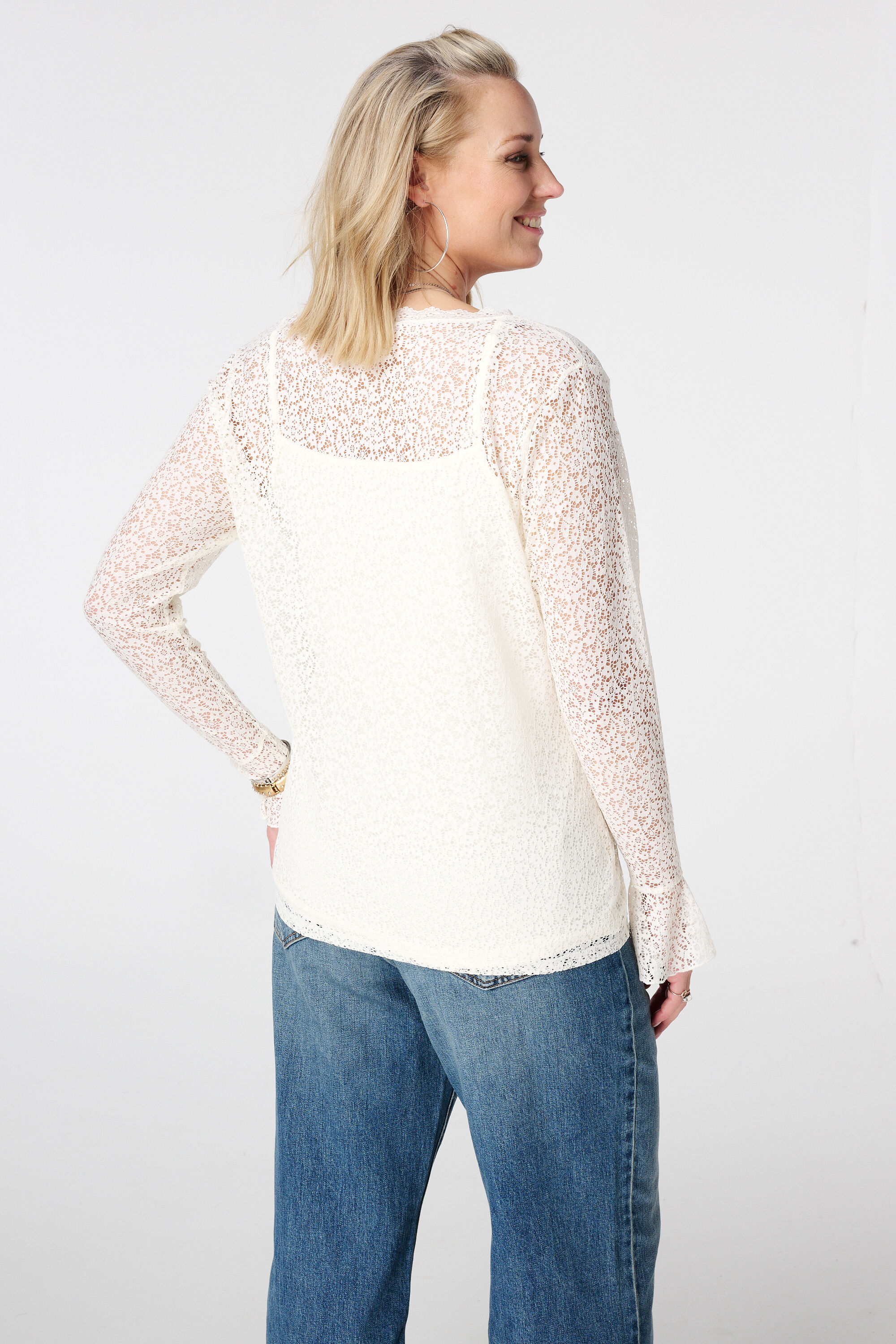 Spitzenoberteil mit Trompeten&auml;rmeln image number 3