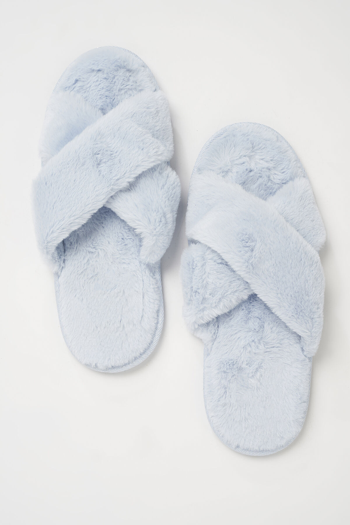 Kuschelige Hausschuhe image number 2