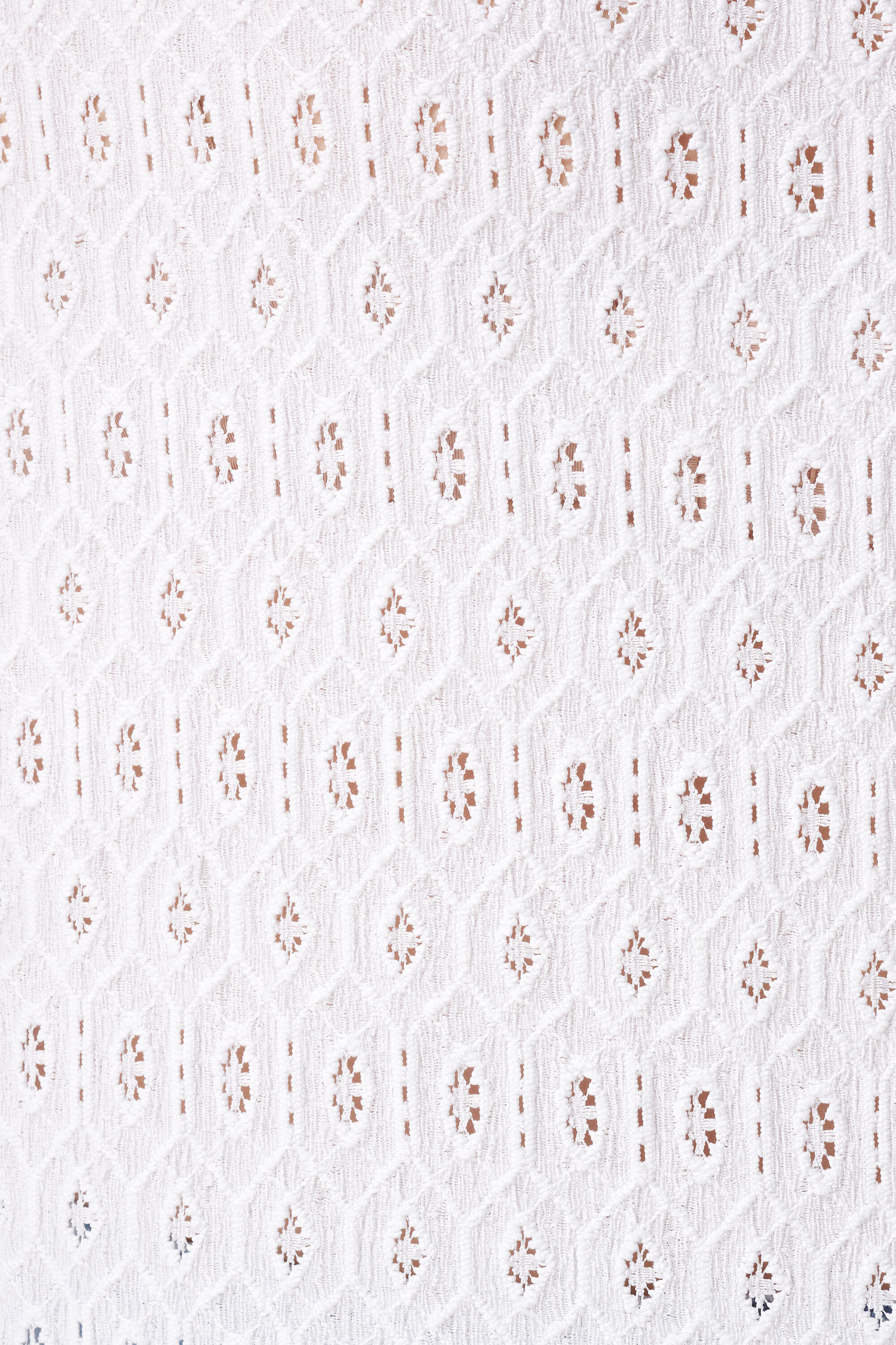 Top mit Lochmuster-Stoff image number 6