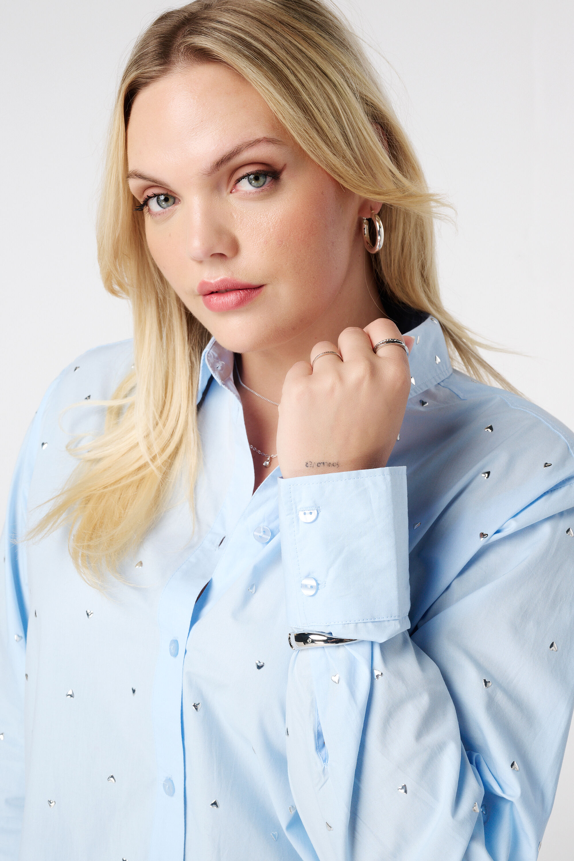 Bluse mit Nieten image number 4