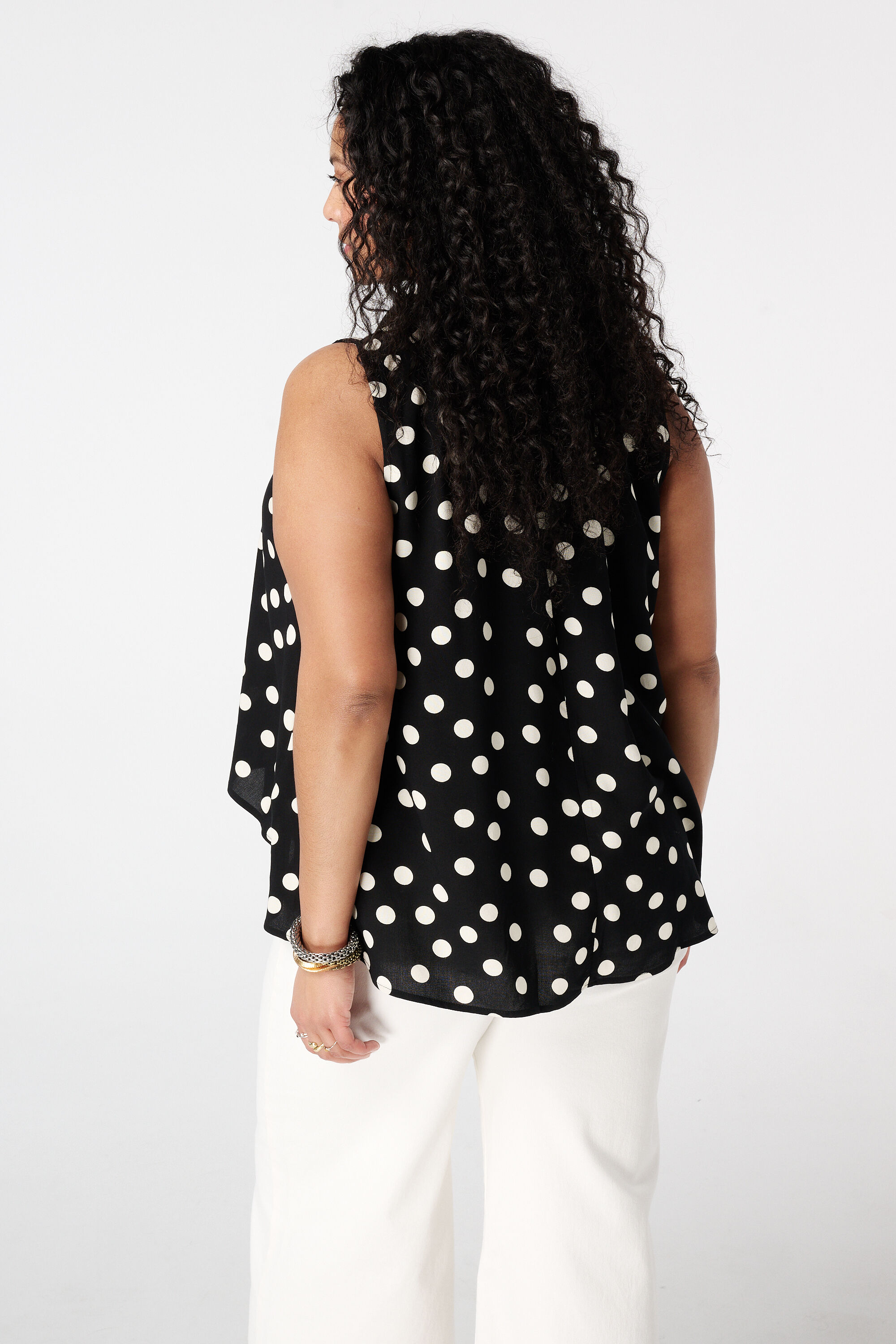 Polka Dot Bluse mit Halstuch image number 3