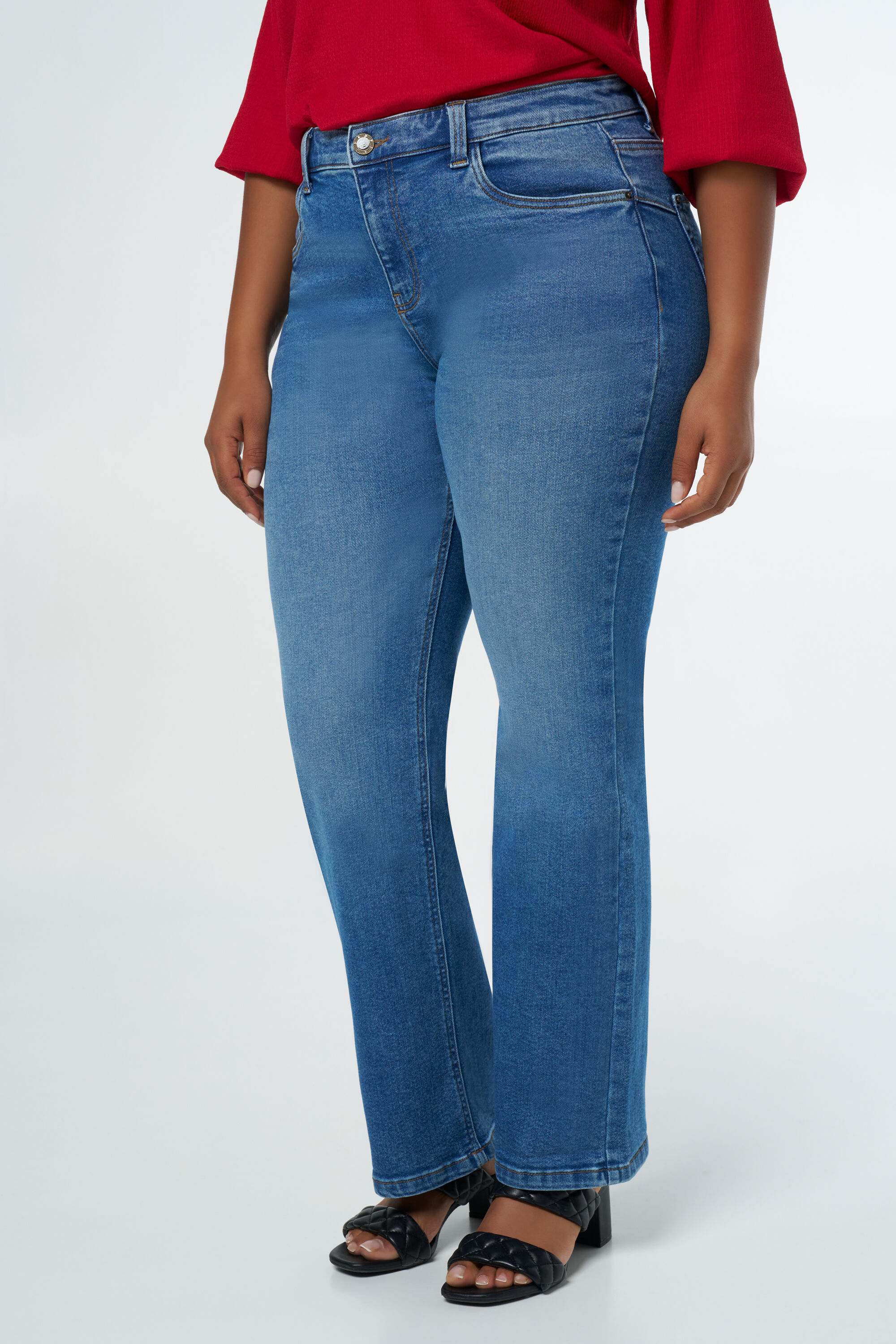 Jeans mit geradem Bein image number 5