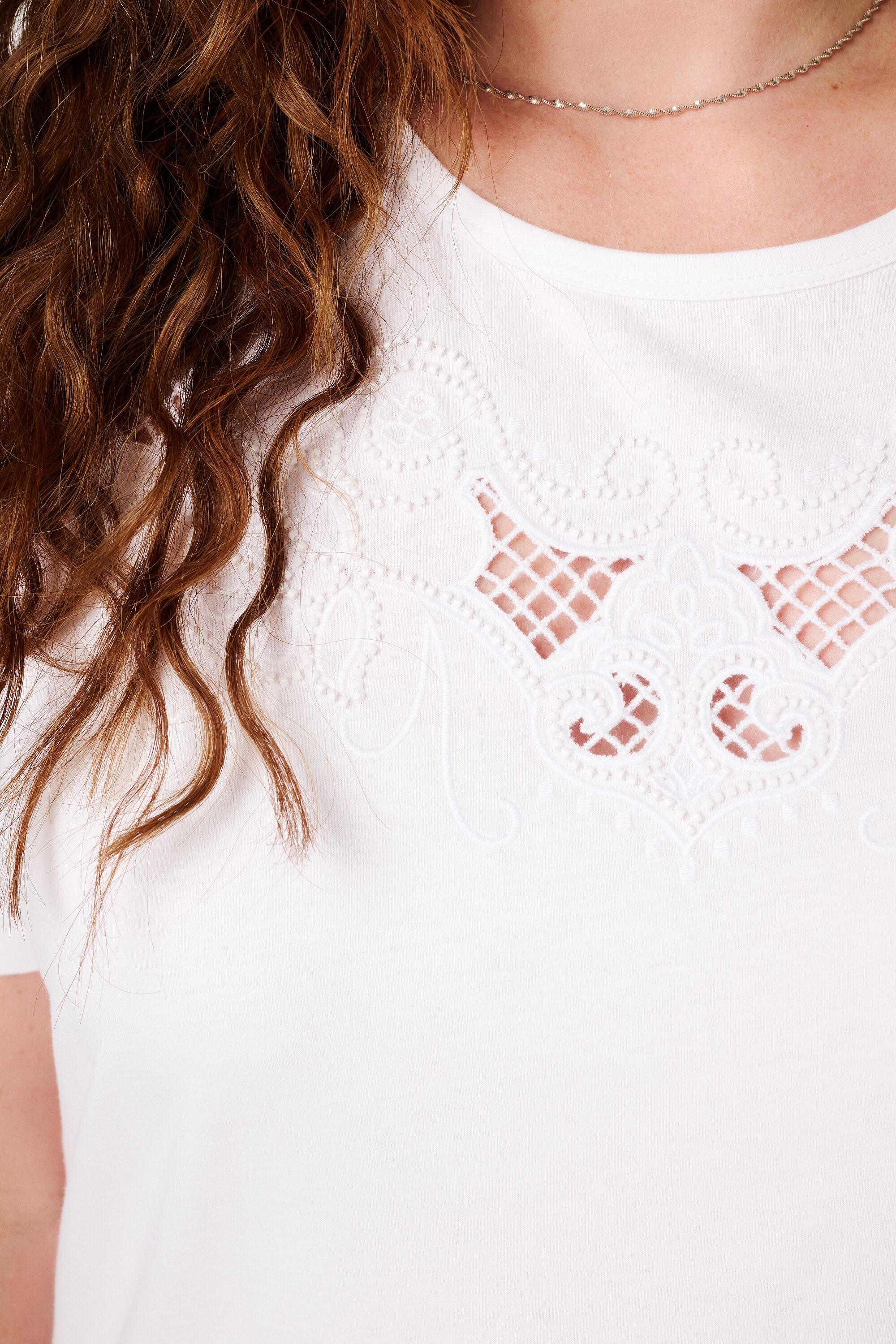  T-Shirt mit Stickerei image number 6