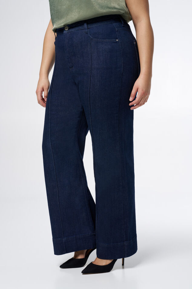 Ausgestellte Slim-Leg-Jeans mit Ziernähten image number 5
