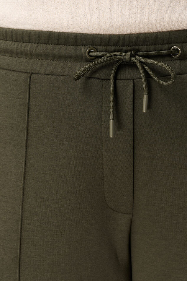 Hose mit Panelnähten image number 4