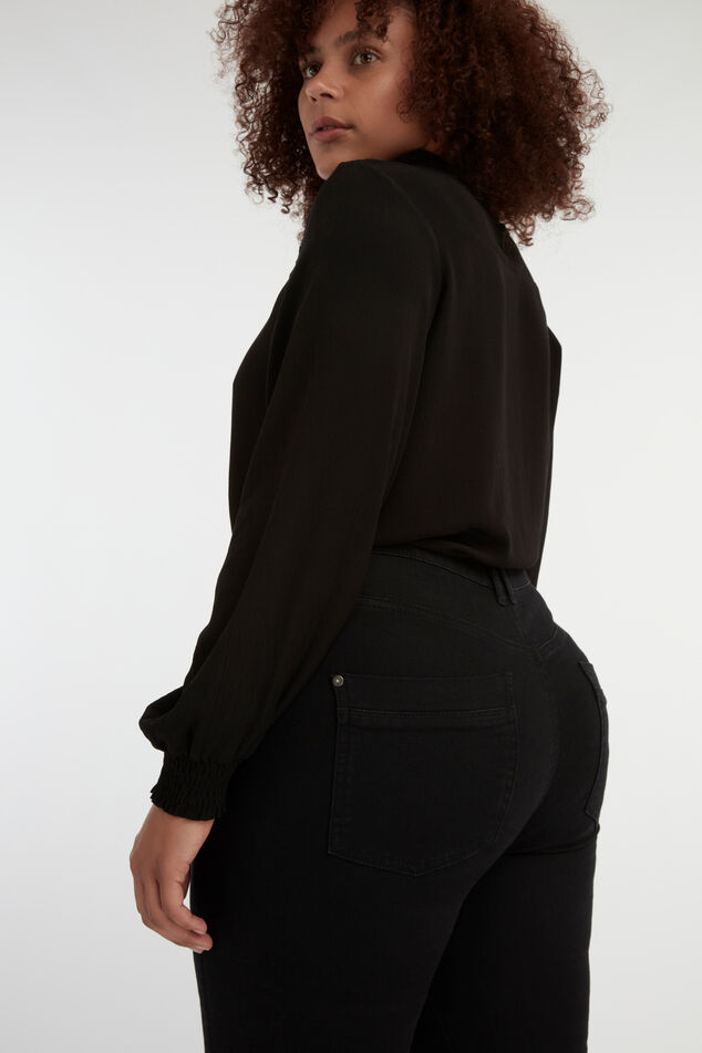 Magic Simplicity Flared-Leg SHAPES Jeans image number 4